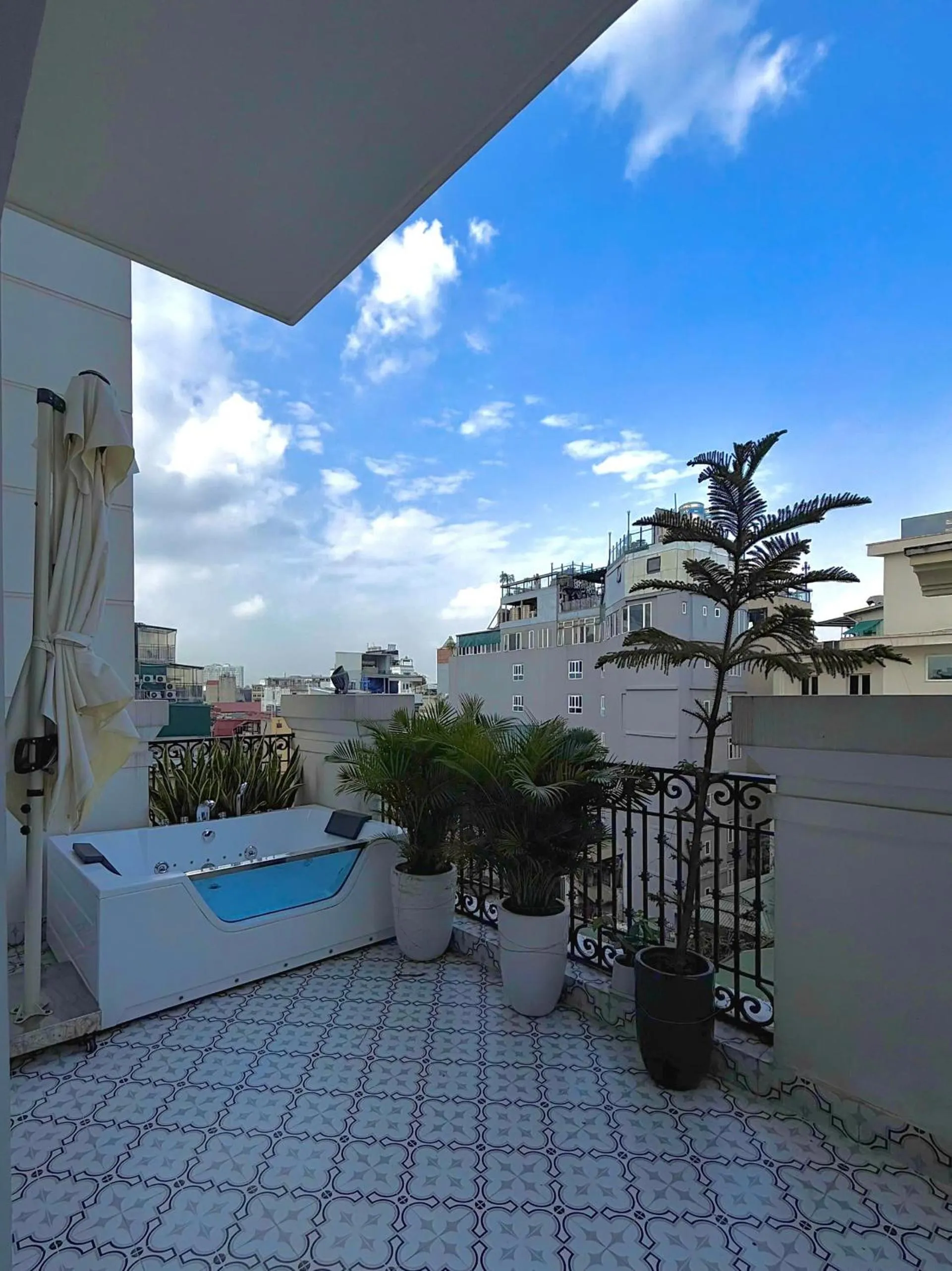 Balcony/Terrace in L'Signature Hotel & Spa