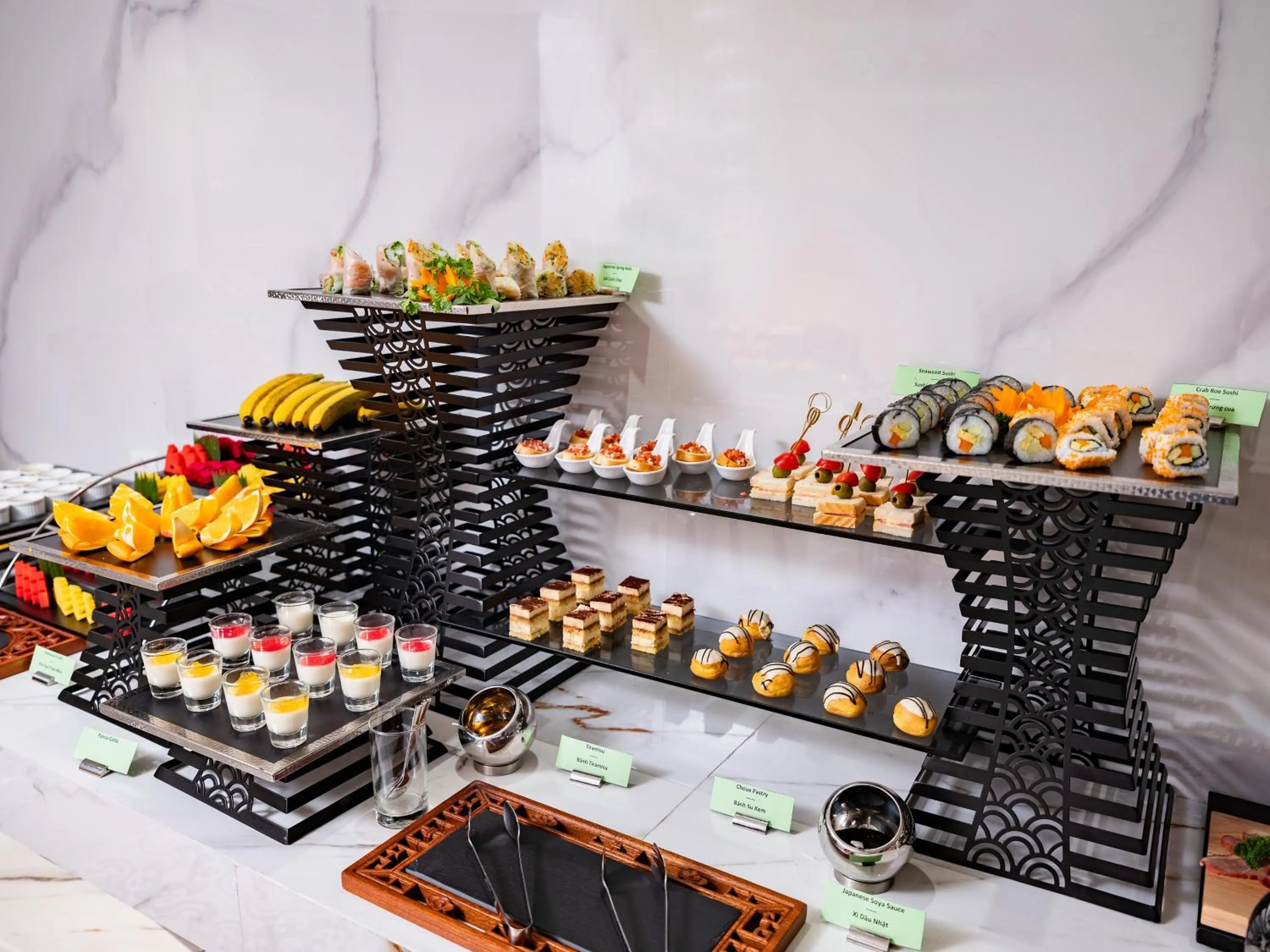 Restaurant/places to eat in L'Signature Hotel & Spa