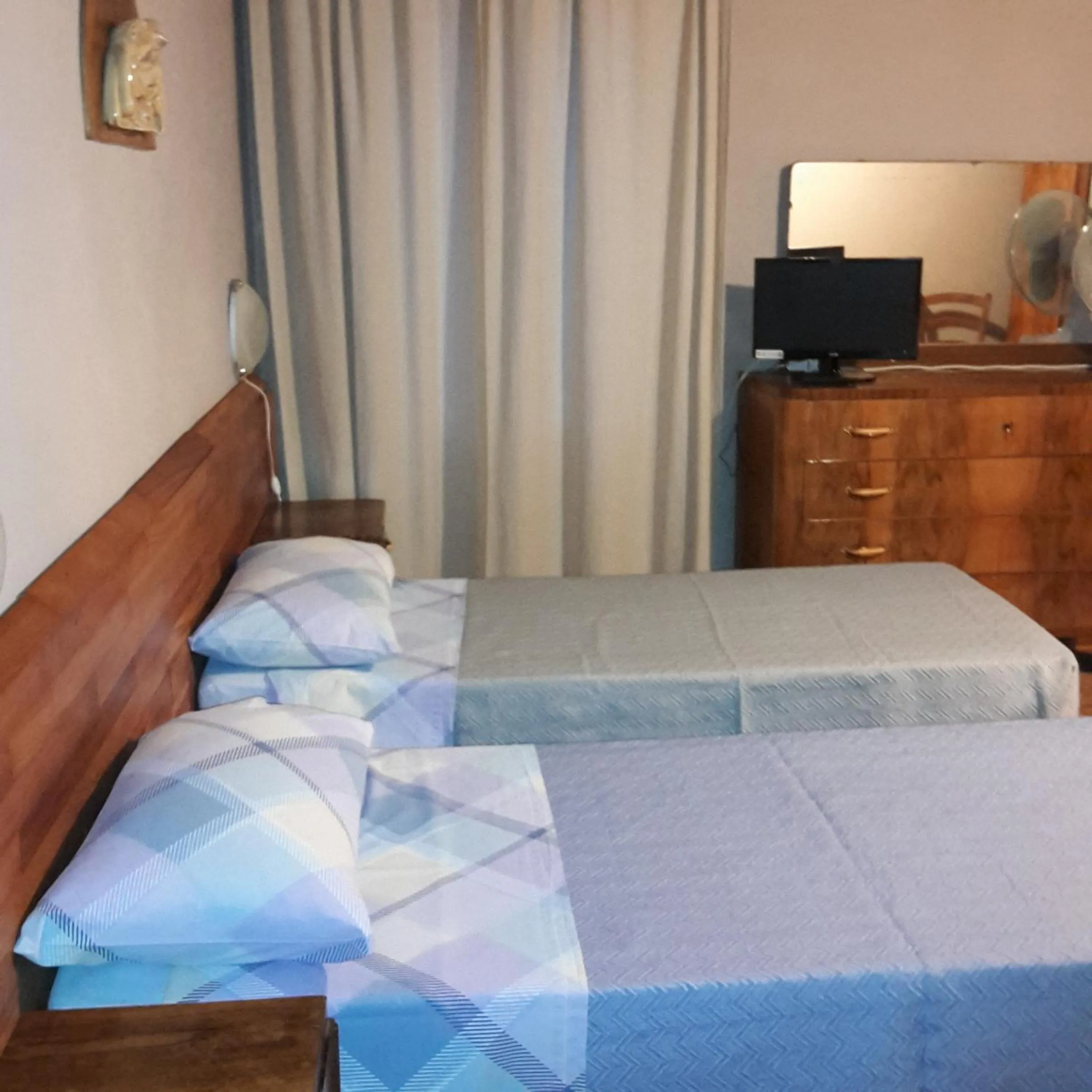 Photo of the whole room, Bed in Agriturismo Dosso al Porto