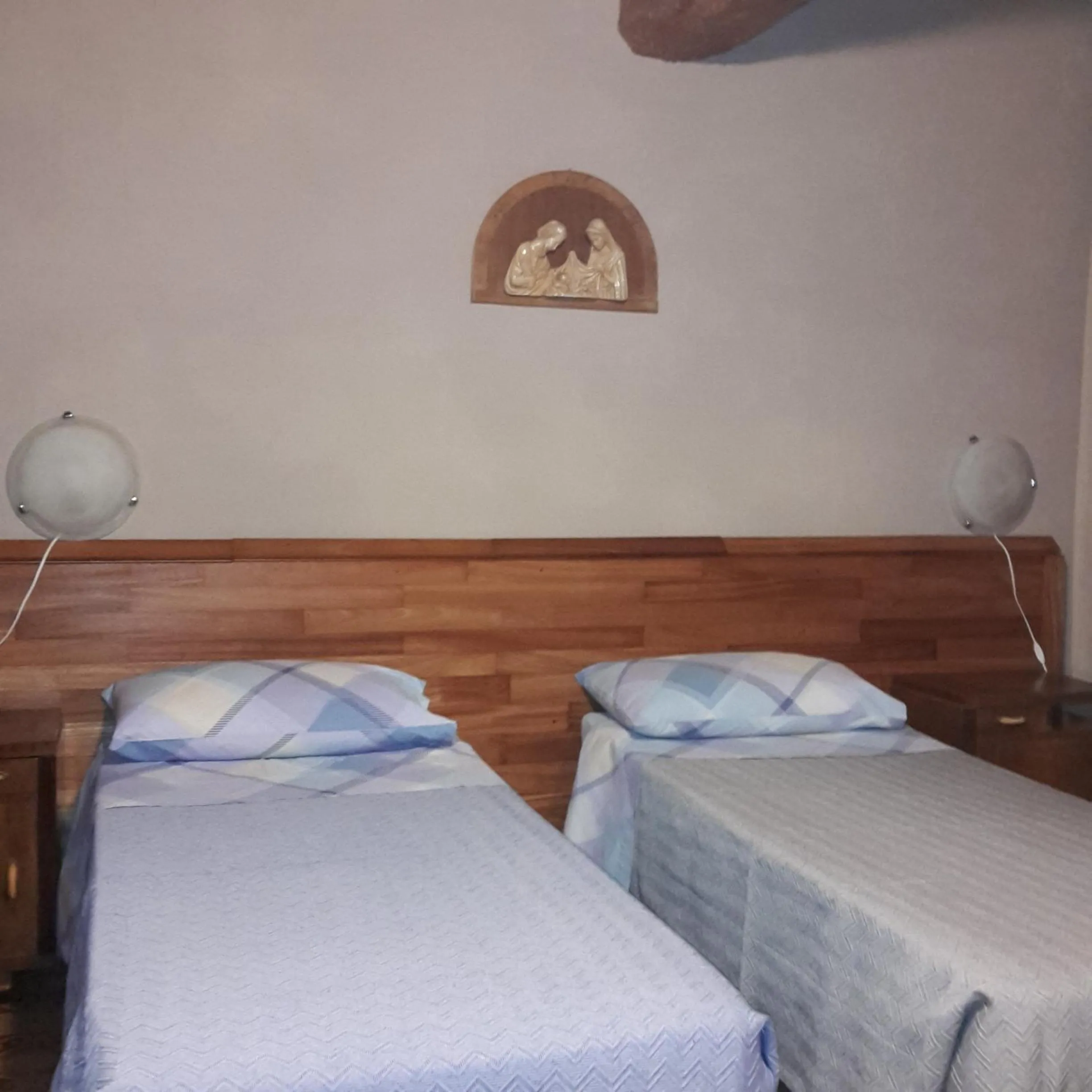 Photo of the whole room, Bed in Agriturismo Dosso al Porto
