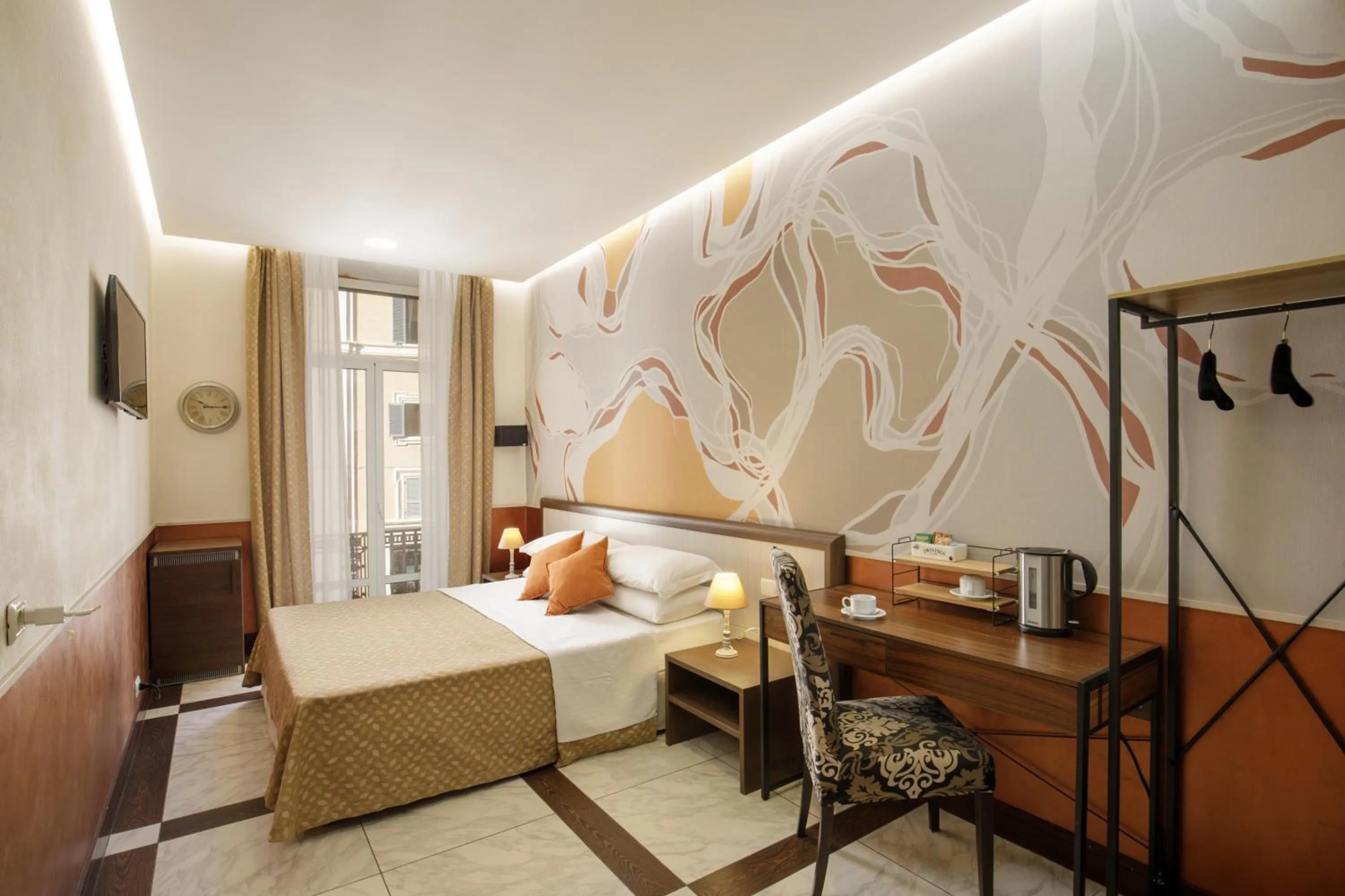 Photo of the whole room, Bed in Corso Grand Suite