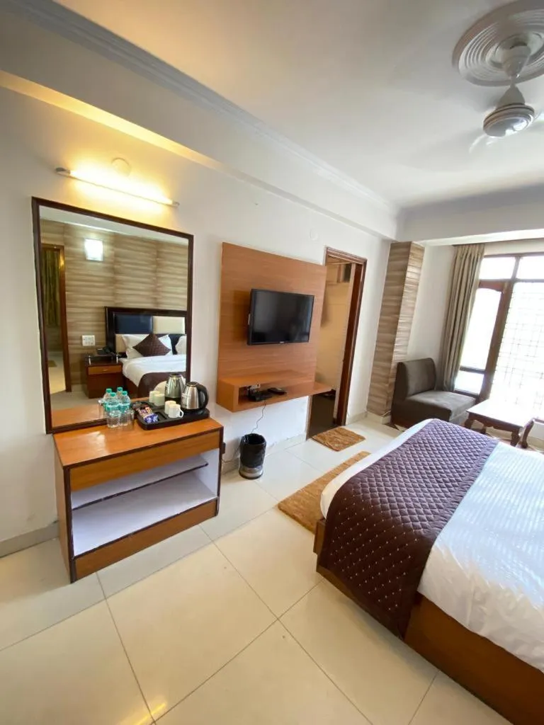 Beyond Stay Paradise Continental Mussoorie