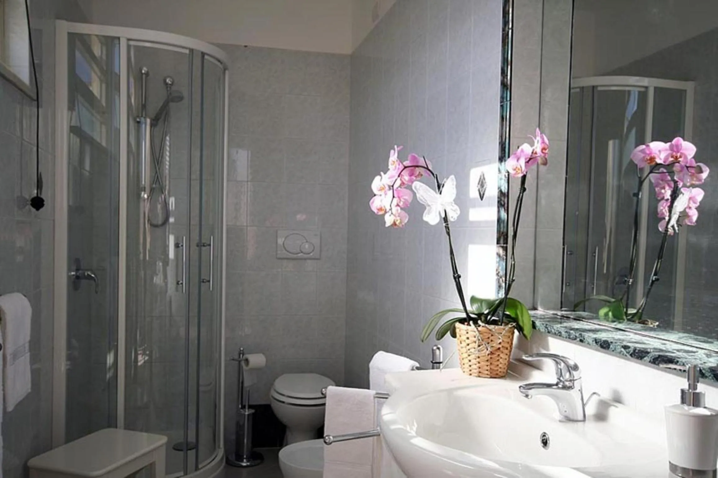 Toilet in B&B Il Giglio Bianco