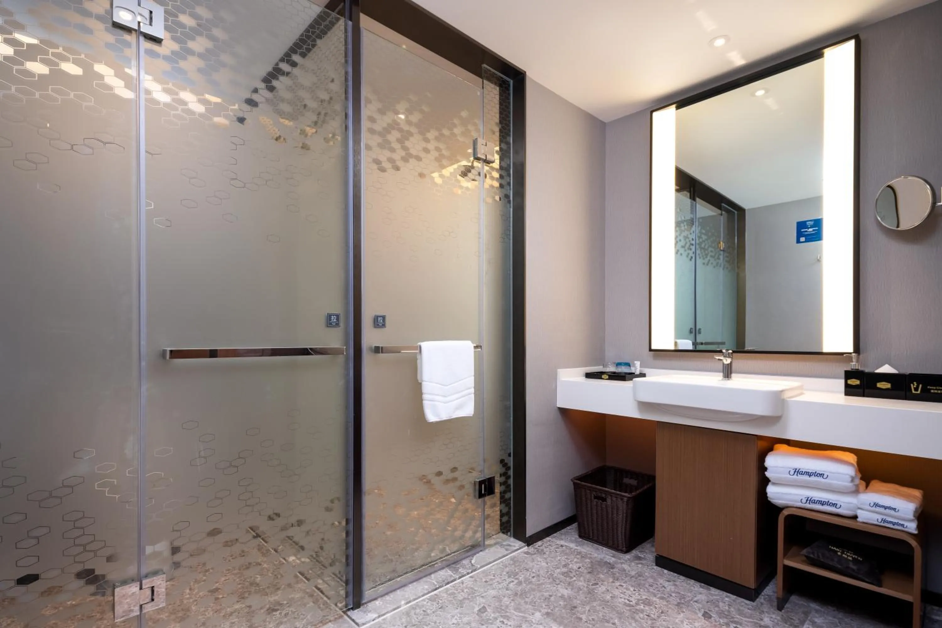 Bathroom in Hampton by Hilton Hangzhou West Lake
