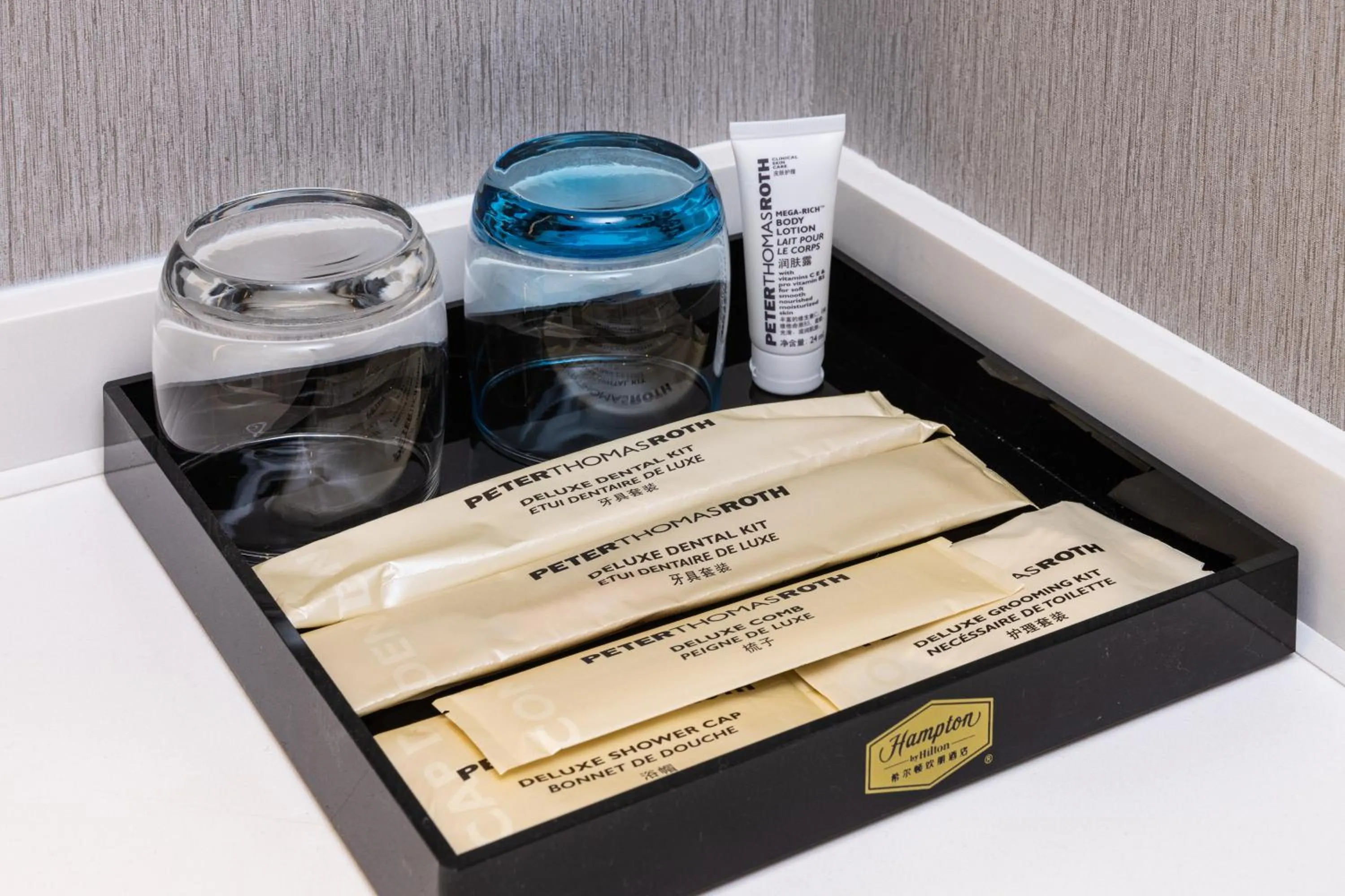 Toilet in Hampton by Hilton Hangzhou West Lake