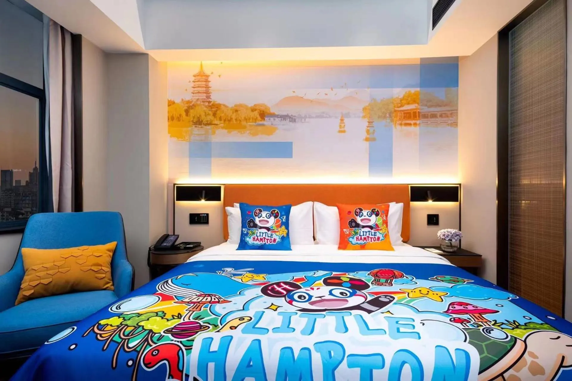 Photo of the whole room, Bed in Hampton by Hilton Hangzhou West Lake