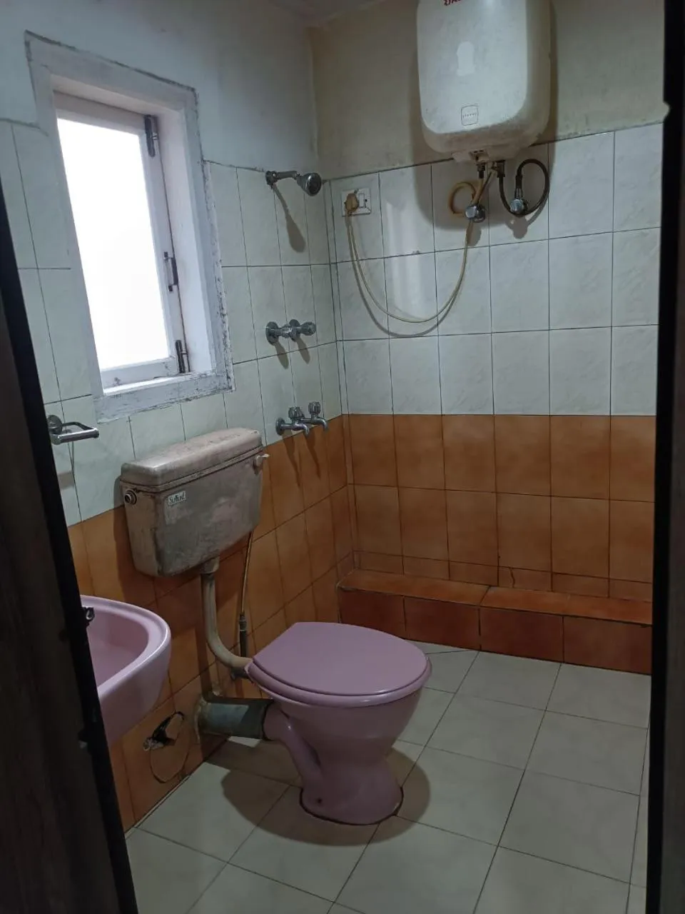 Bathroom in Hotel Orchid