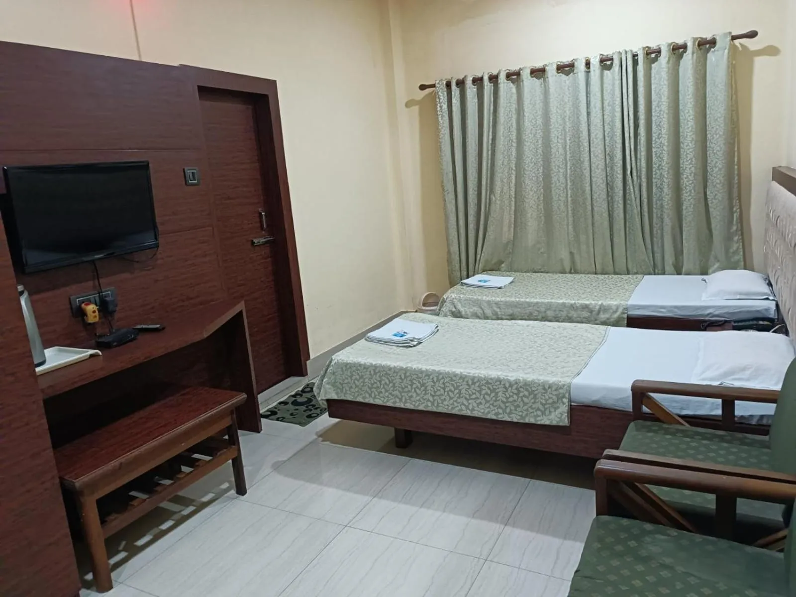 Bedroom, Bed in Hotel Orchid