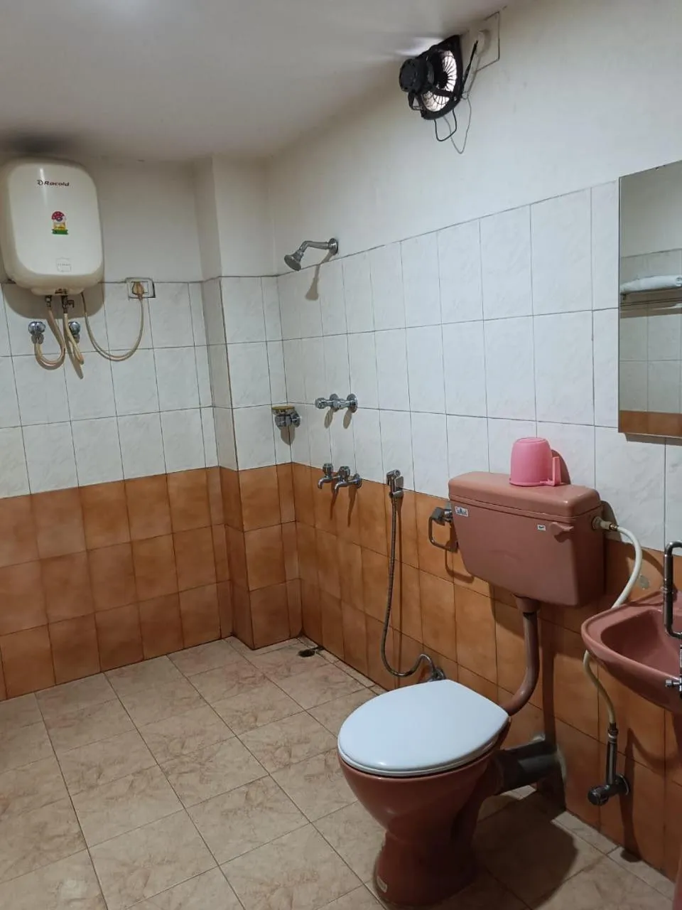 Bathroom in Hotel Orchid