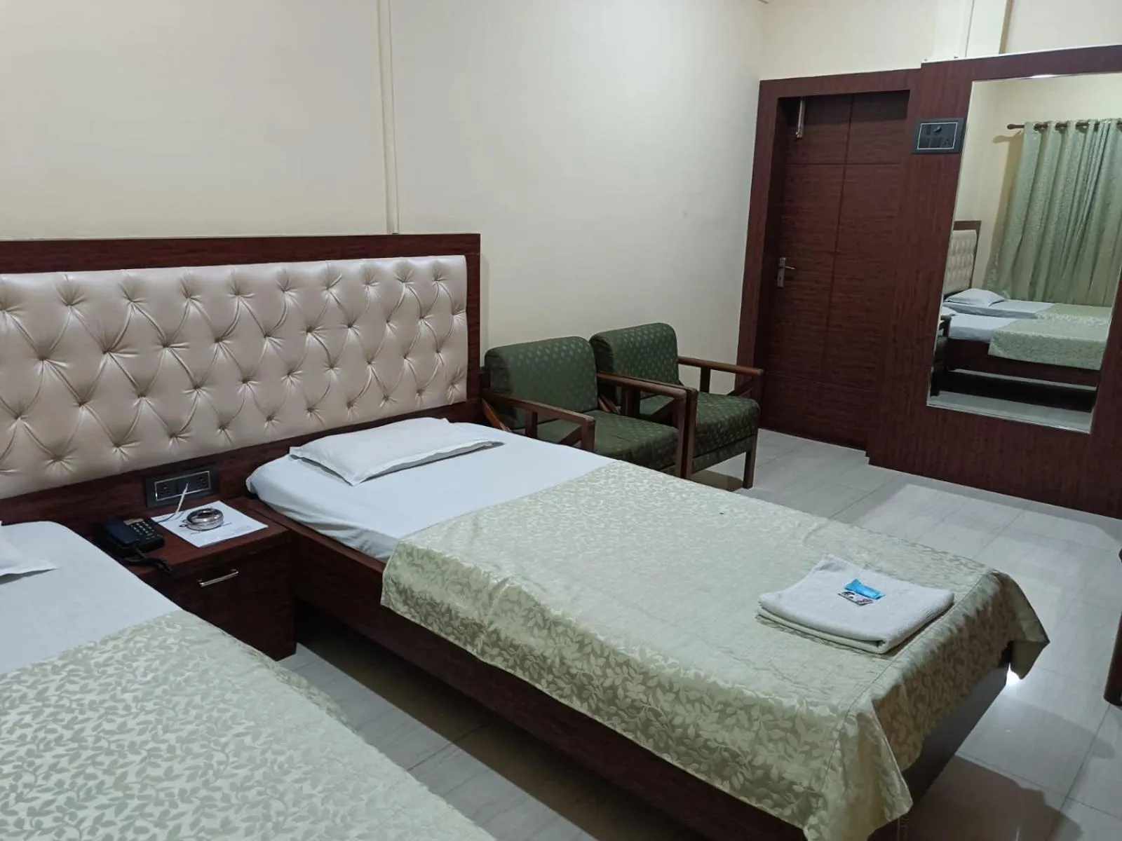 Bedroom, Bed in Hotel Orchid