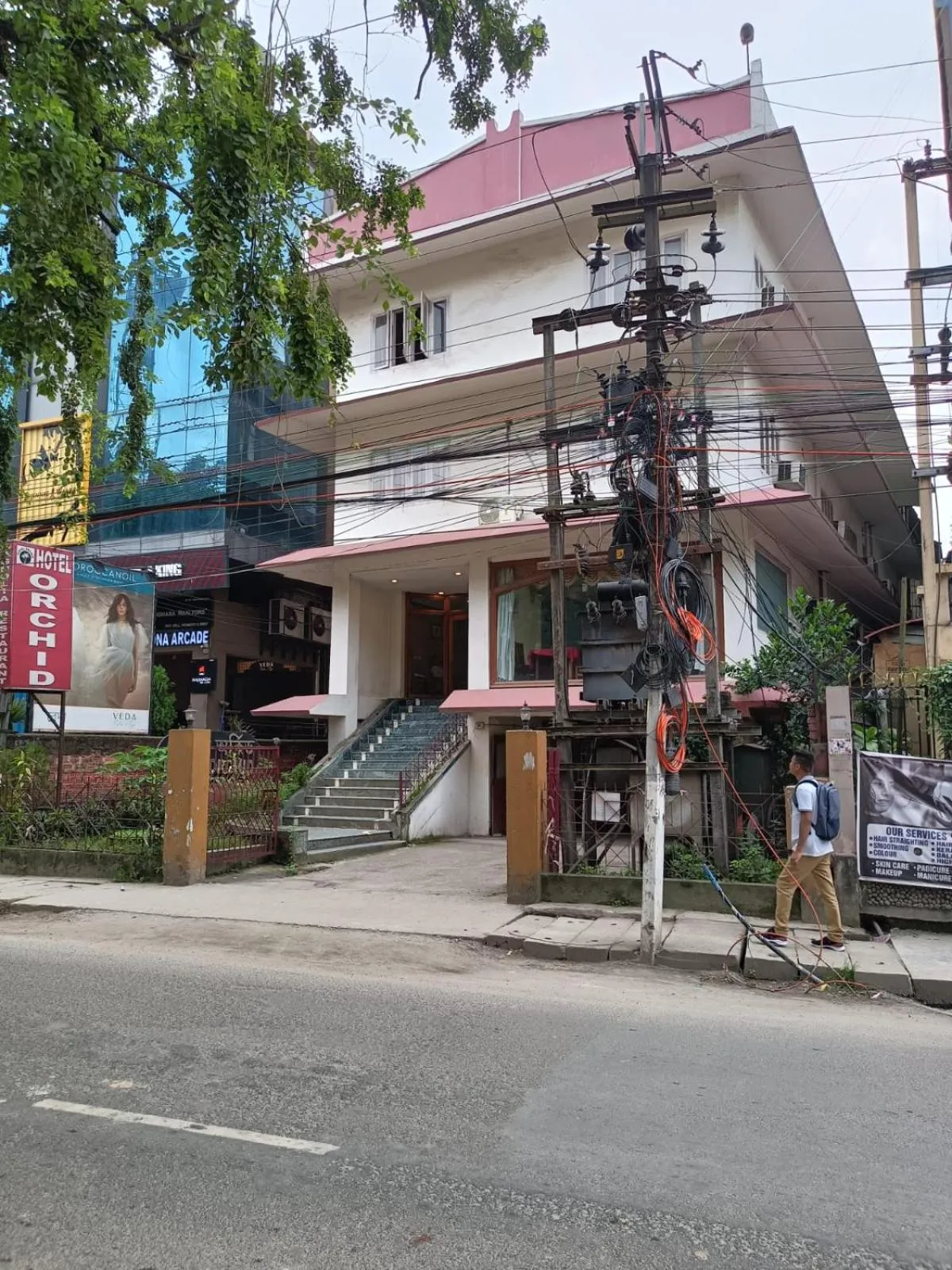 Facade/entrance in Hotel Orchid