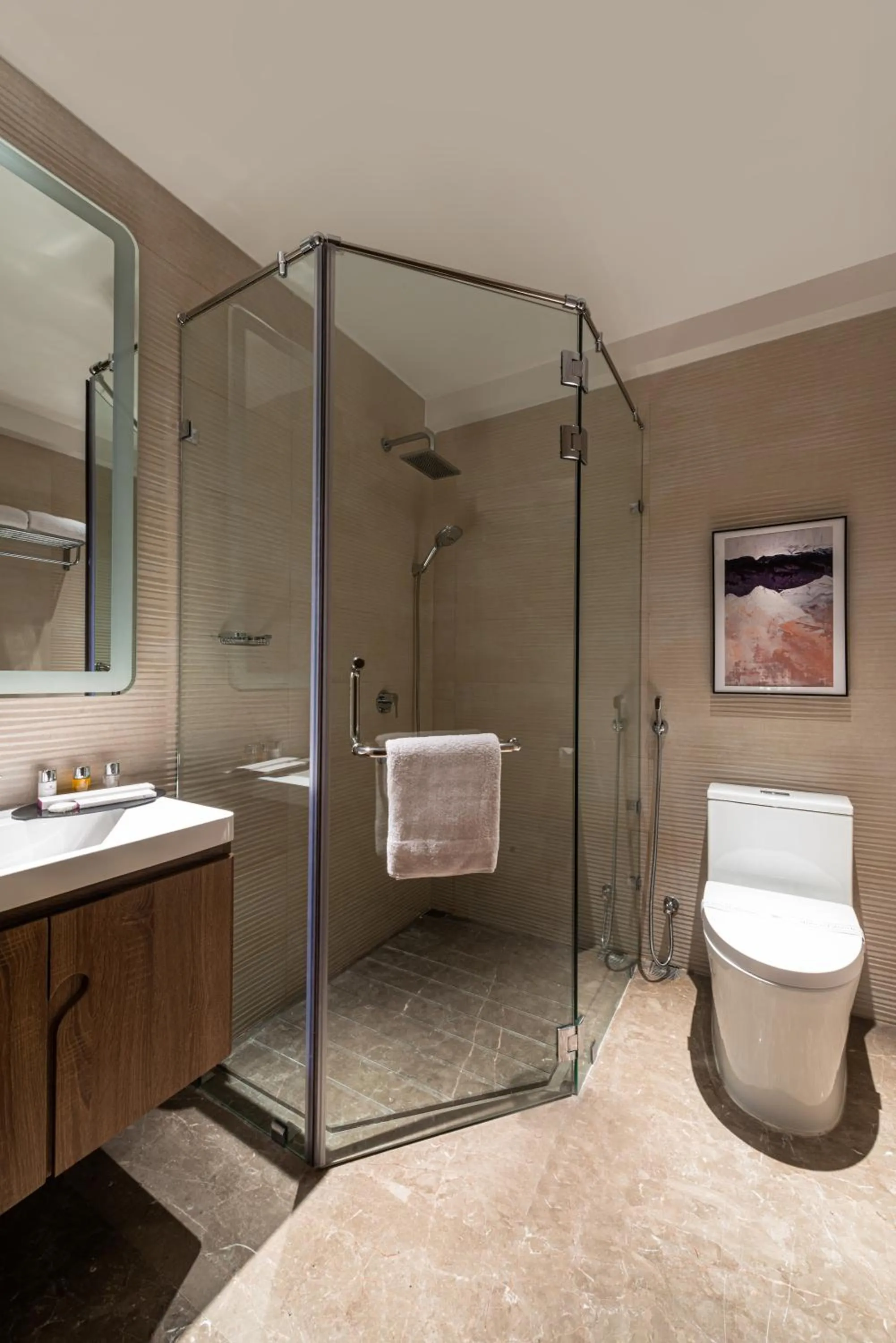 Shower in Boudl Khamis Mushait