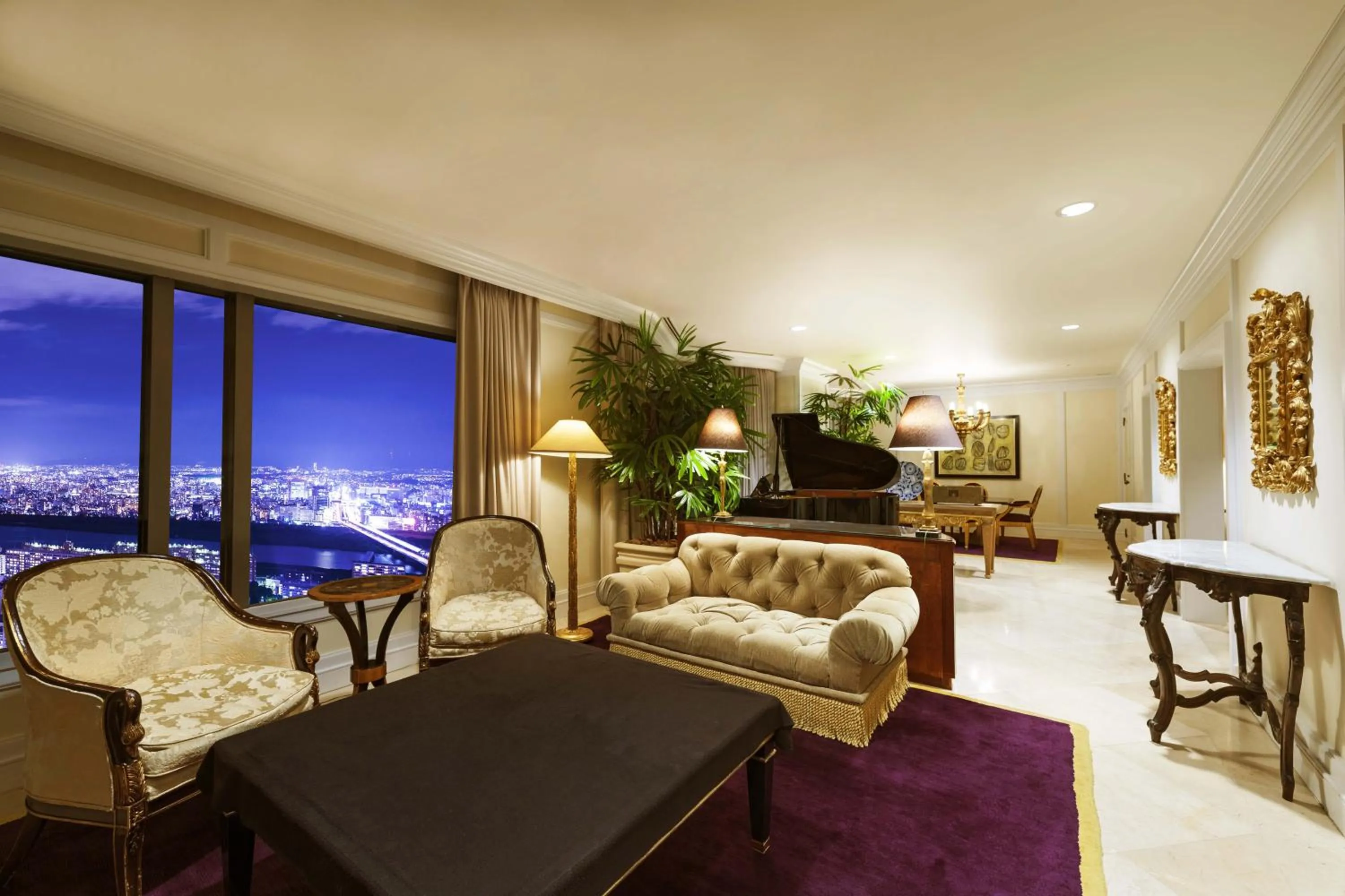 Living room in Hotel Hankyu International