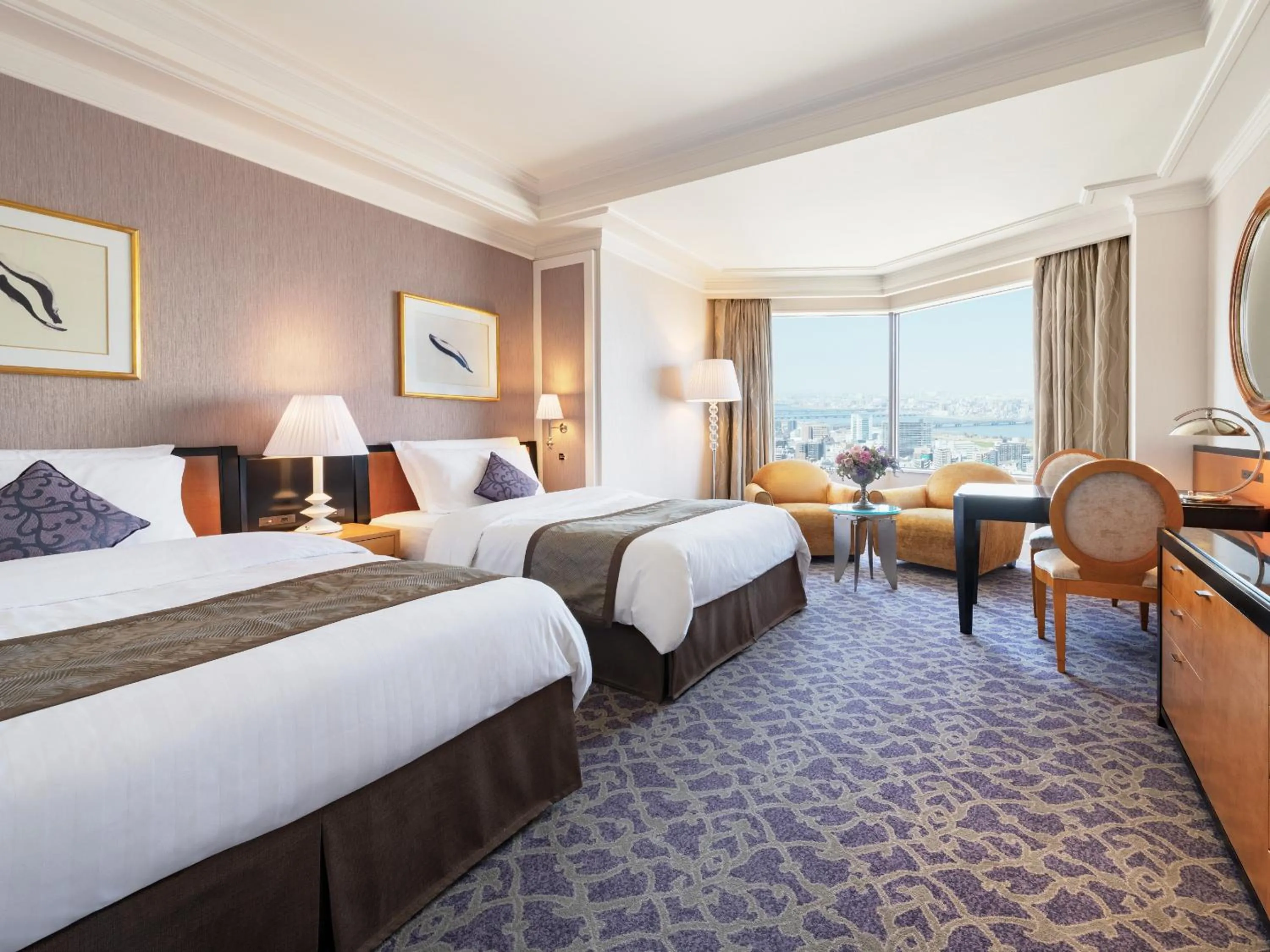 Bed in Hotel Hankyu International