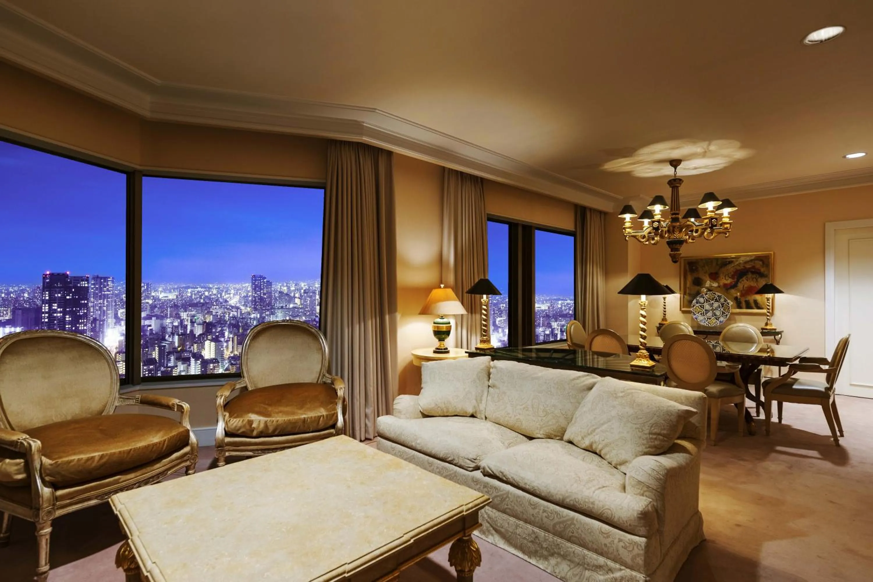 Living room in Hotel Hankyu International
