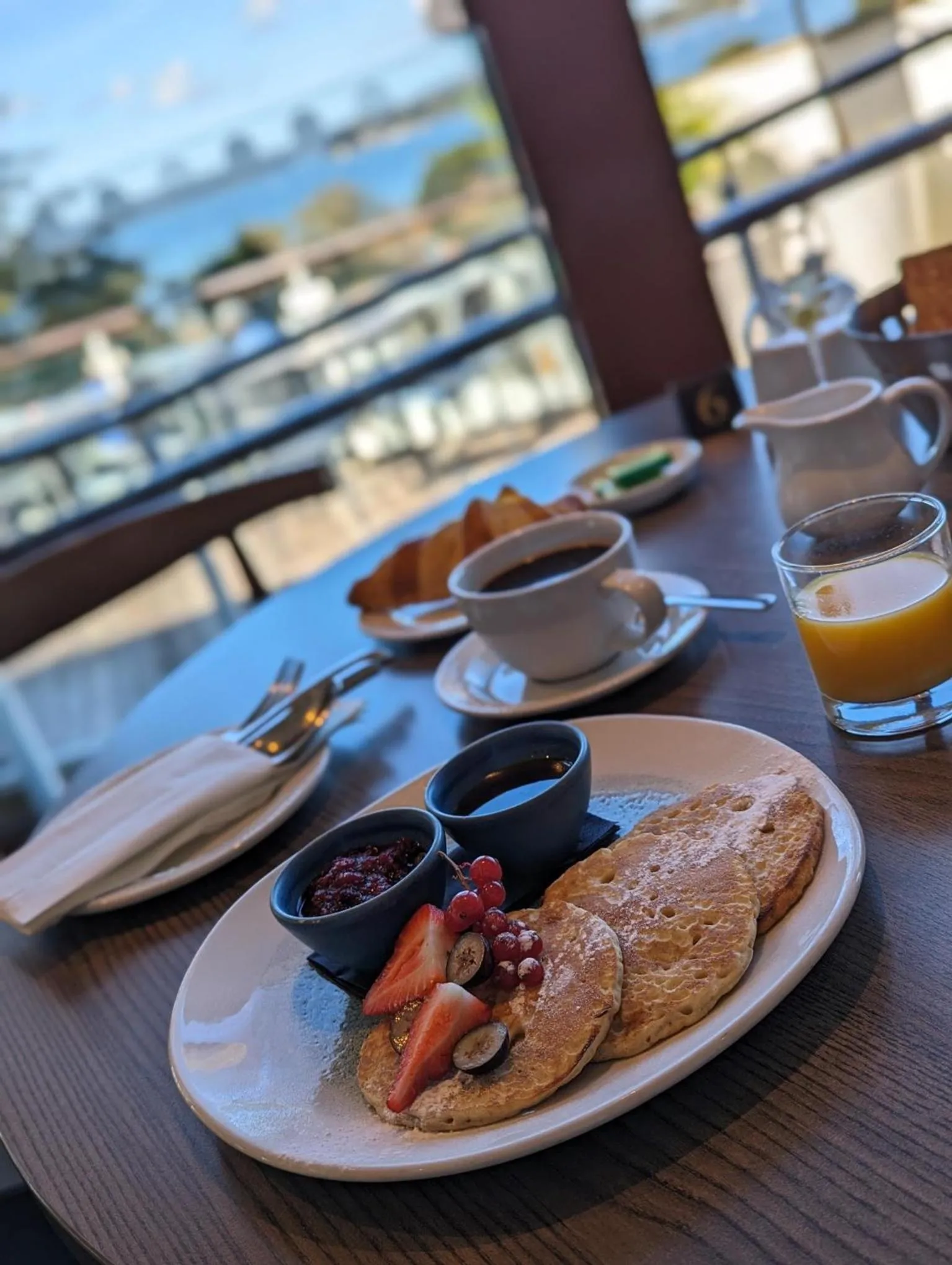 Breakfast in Harbour Heights Hotel
