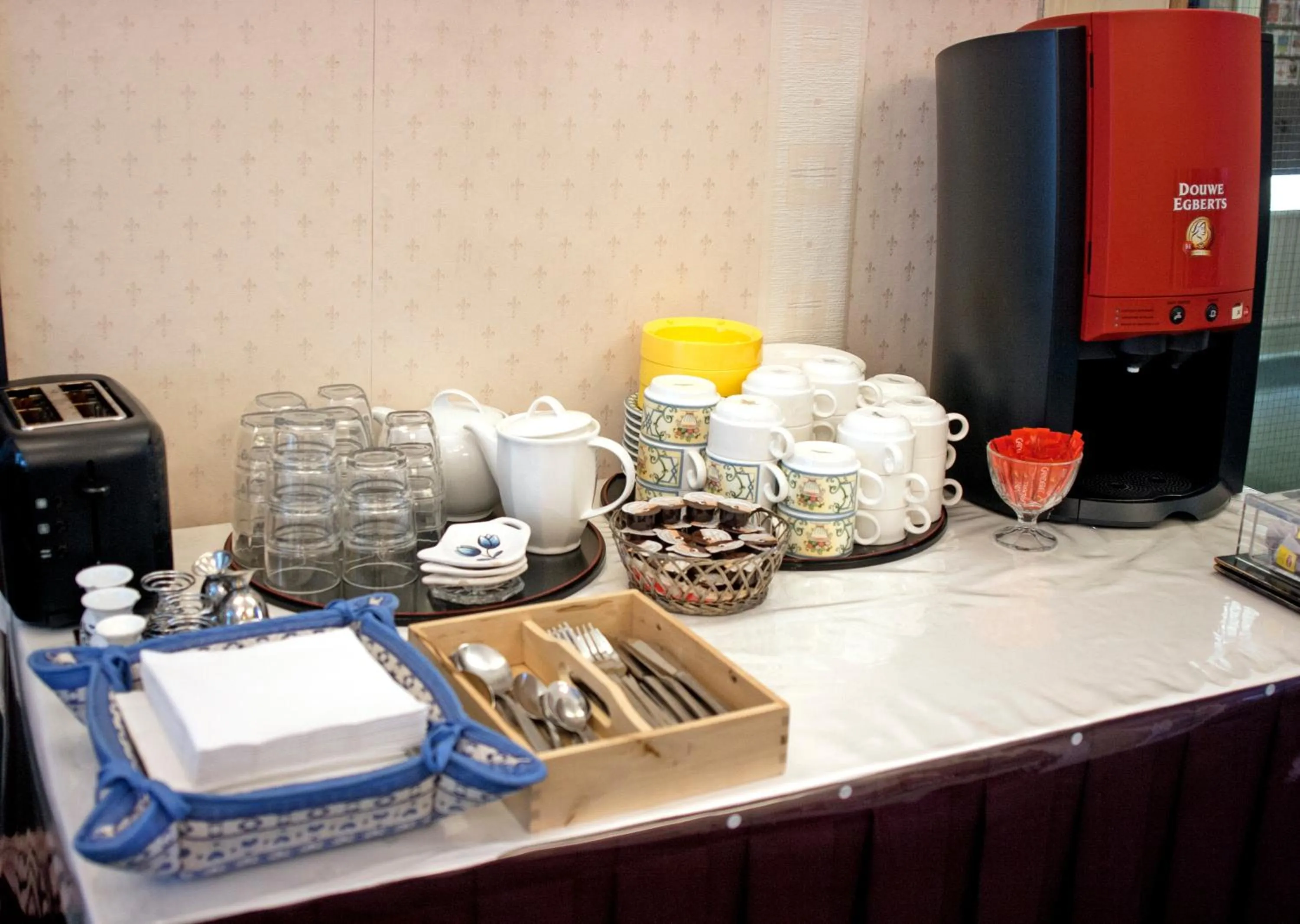 Food and drinks in Hotel Verdi