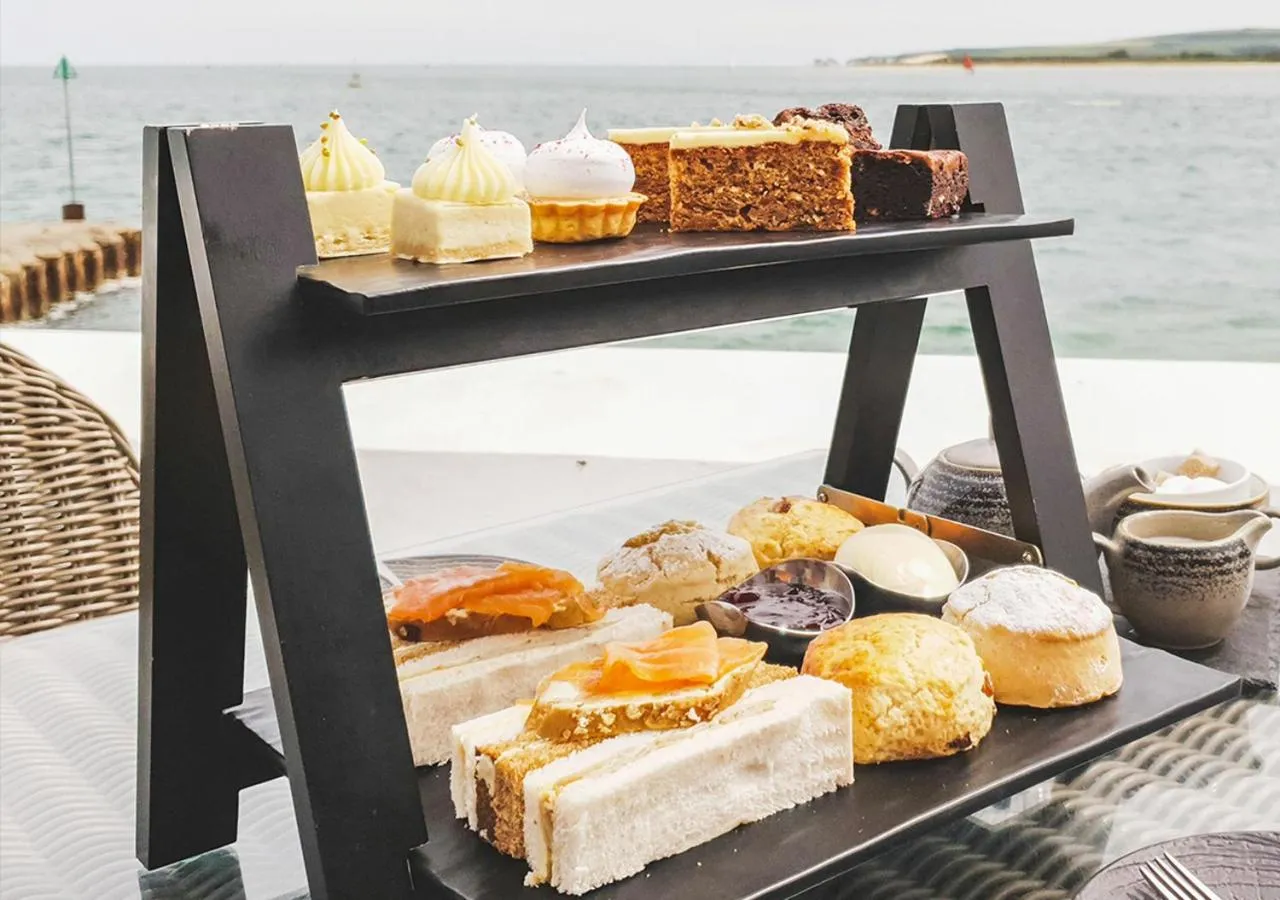 Restaurant/places to eat in Haven Hotel