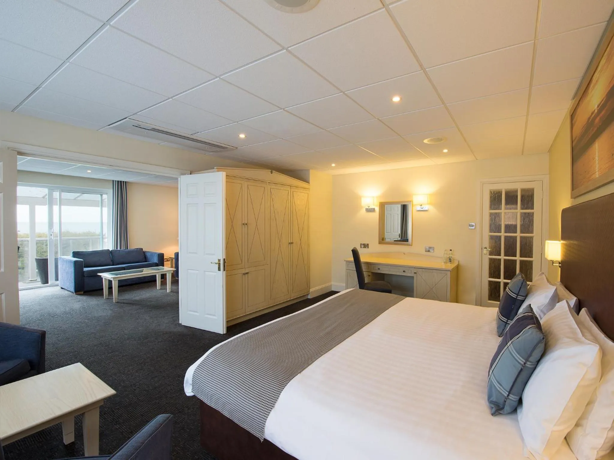 Photo of the whole room, Bed in Haven Hotel