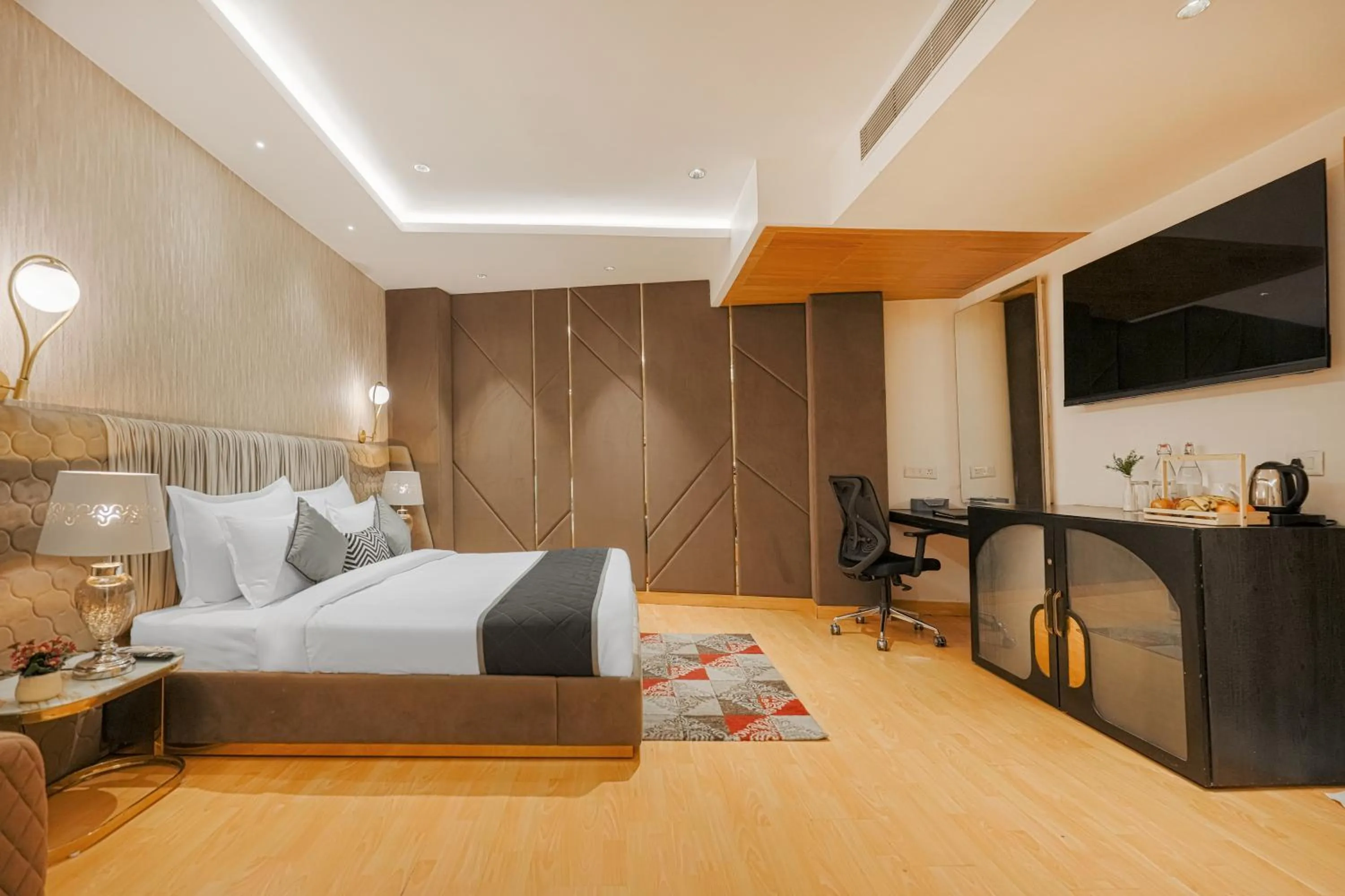 Photo of the whole room in Quality Inn Elite Levelup Boutique