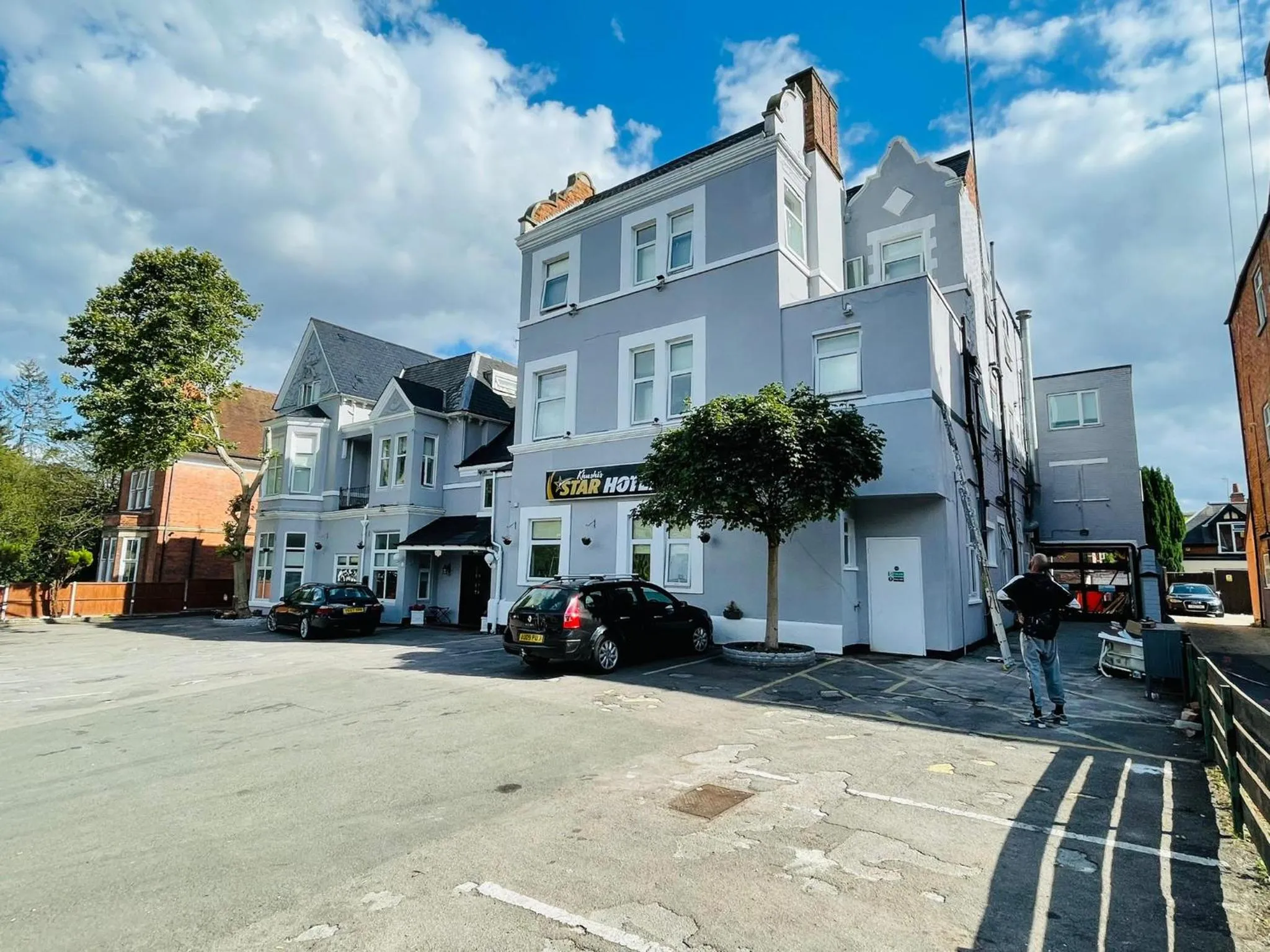 Facade/entrance in Star Hotel, South Leicester