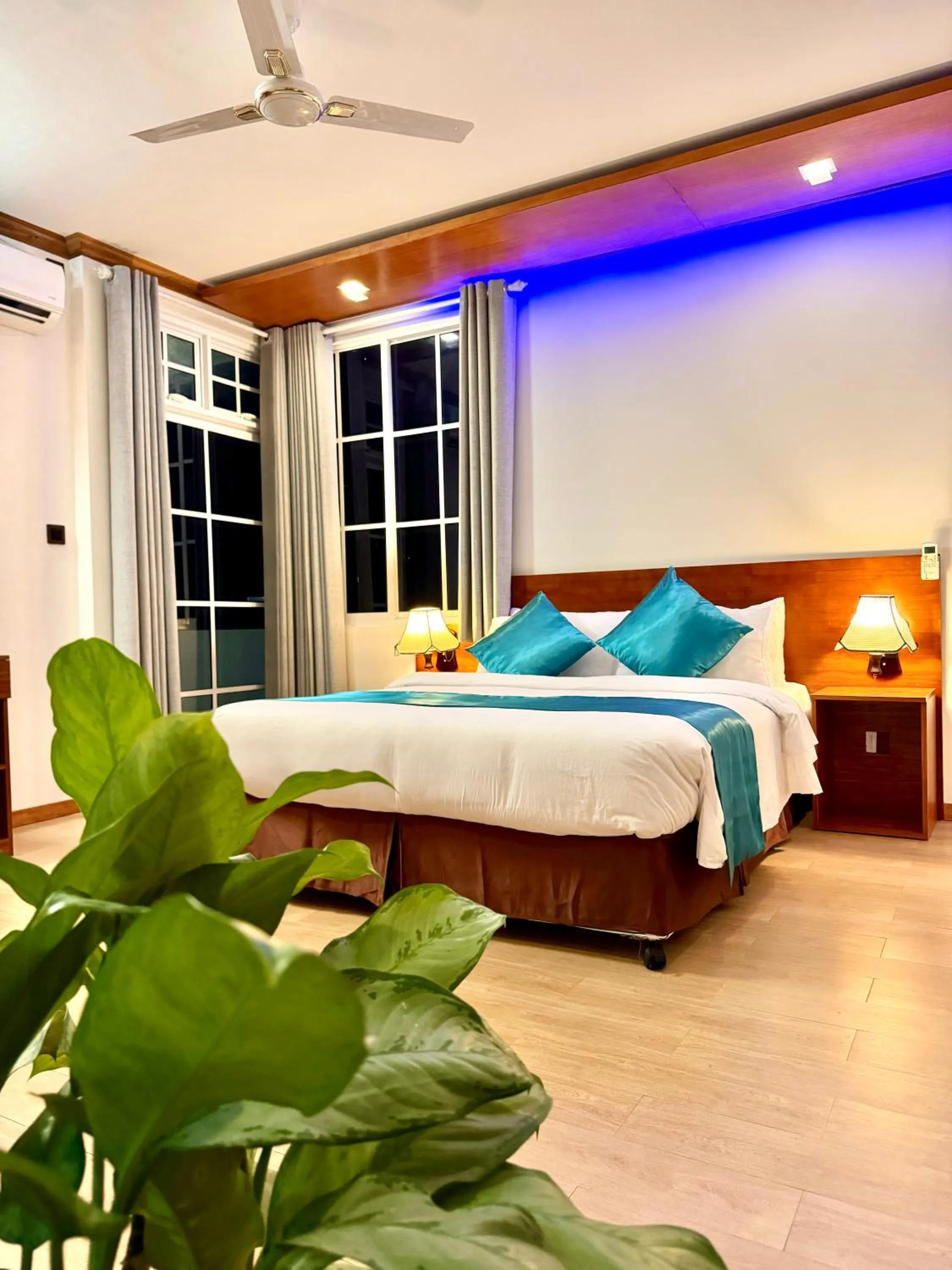 Bed in Maaniya Palace