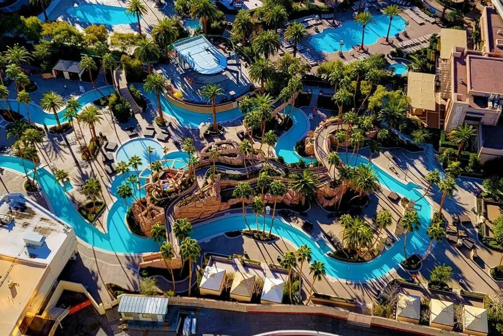 Experience Unparalleled Luxury at The Sinatra