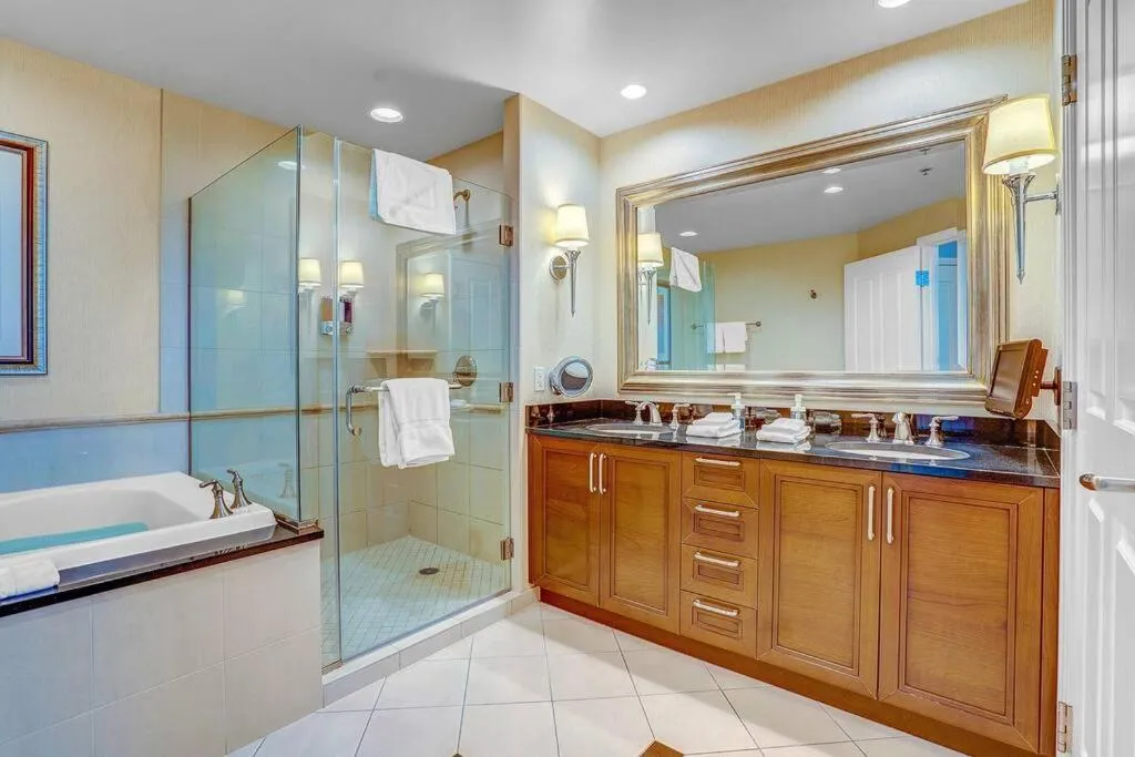 Experience Unparalleled Luxury at The Sinatra