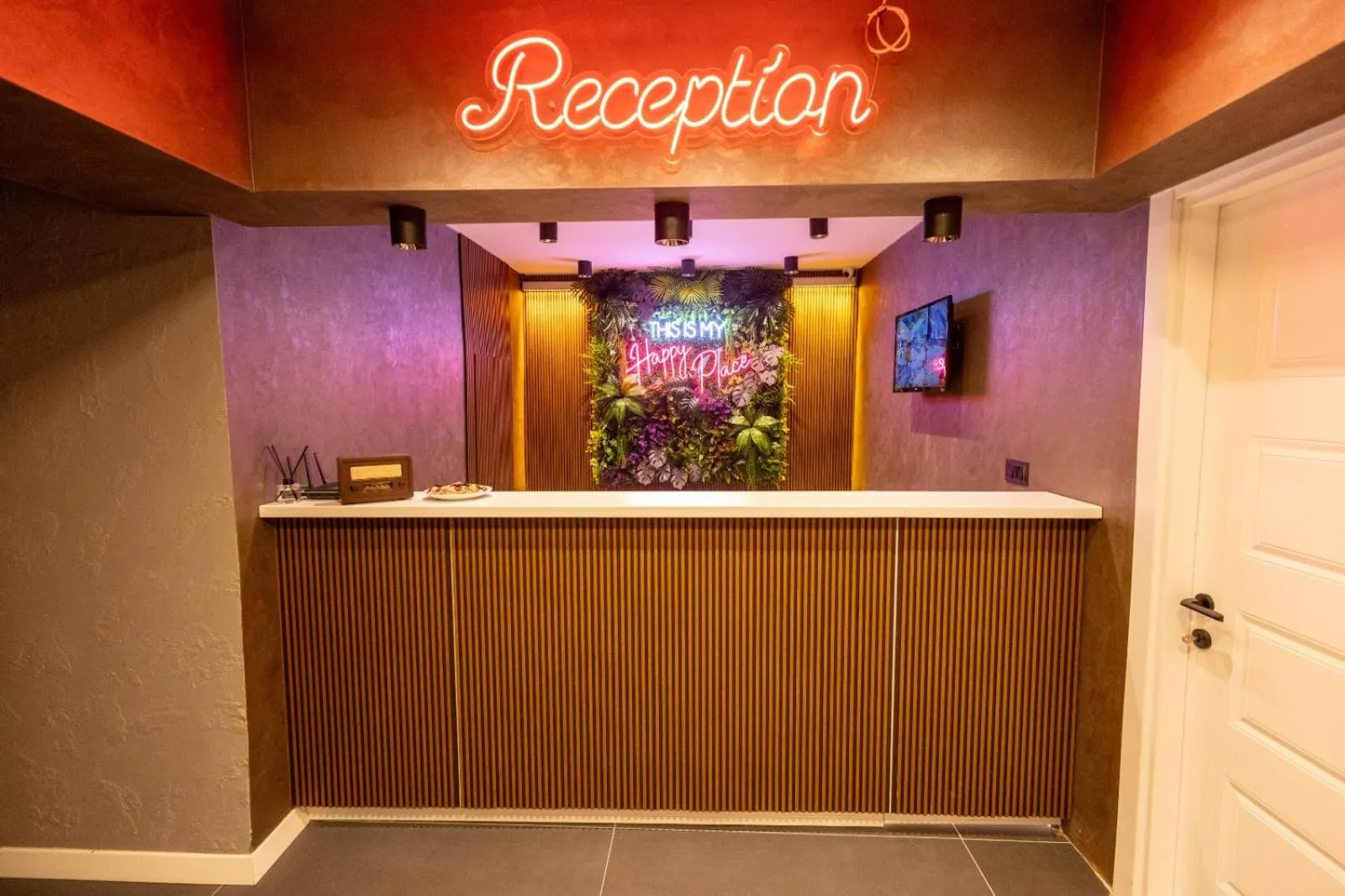 On-site shops in COMFORT HOUSE HOTEL