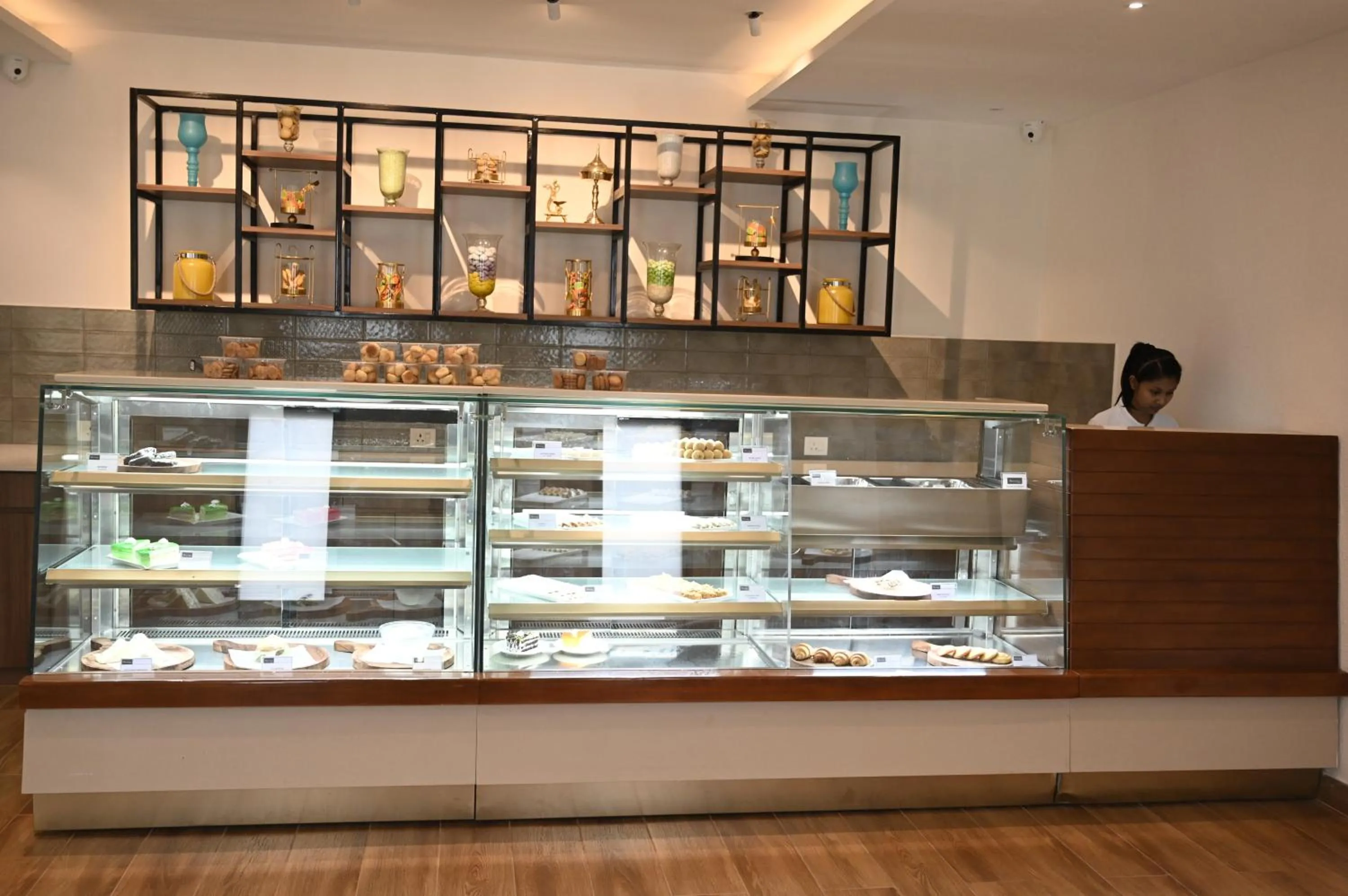 Buffet breakfast in Sachika Hotels, Guwahati