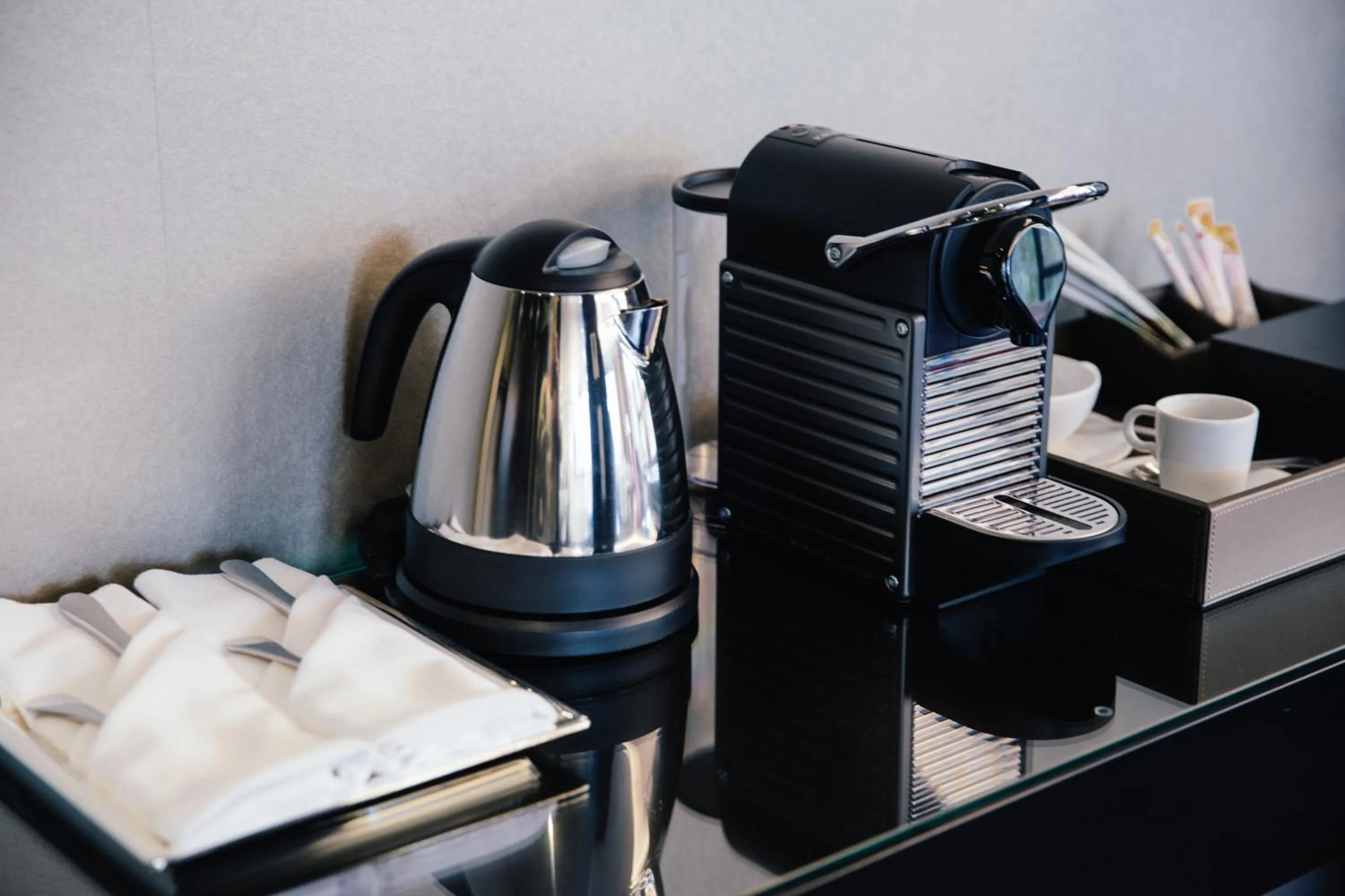 Coffee/tea facilities in Relais & Châteaux Hotel Burg Schwarzenstein