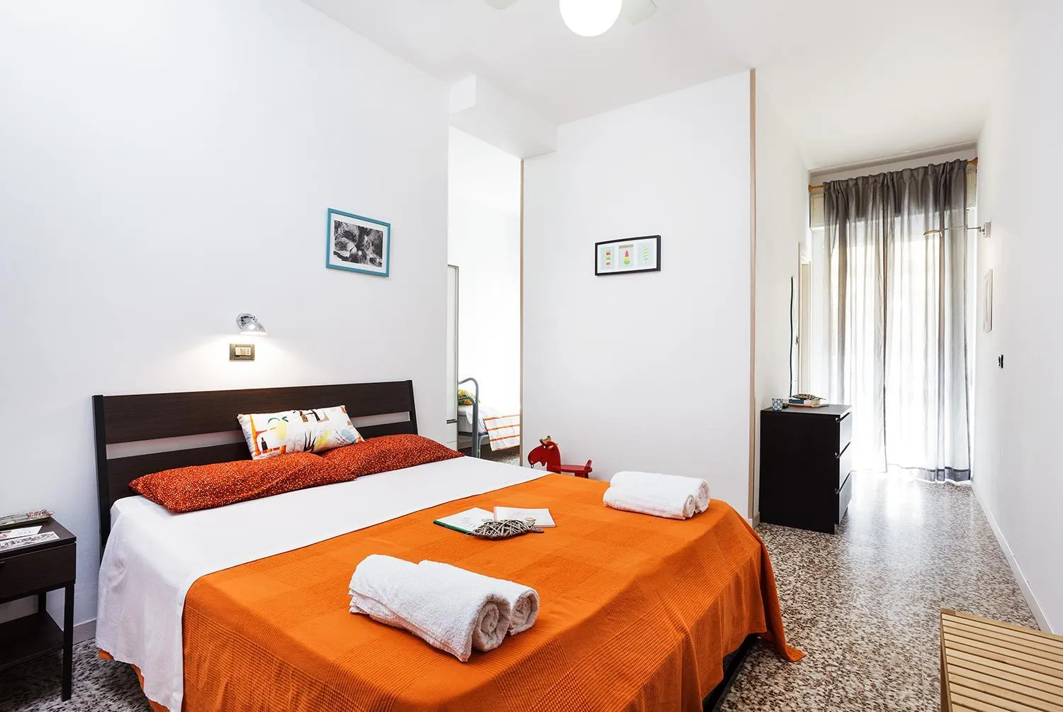 Photo of the whole room in Hotel Paris