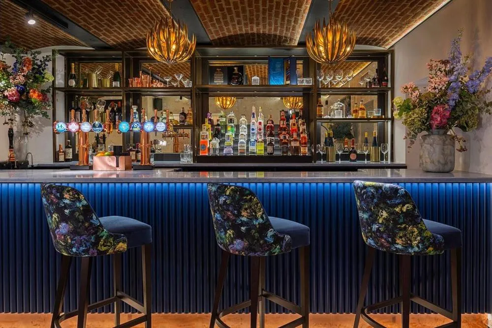 Lounge or bar in Wainstones Hotel