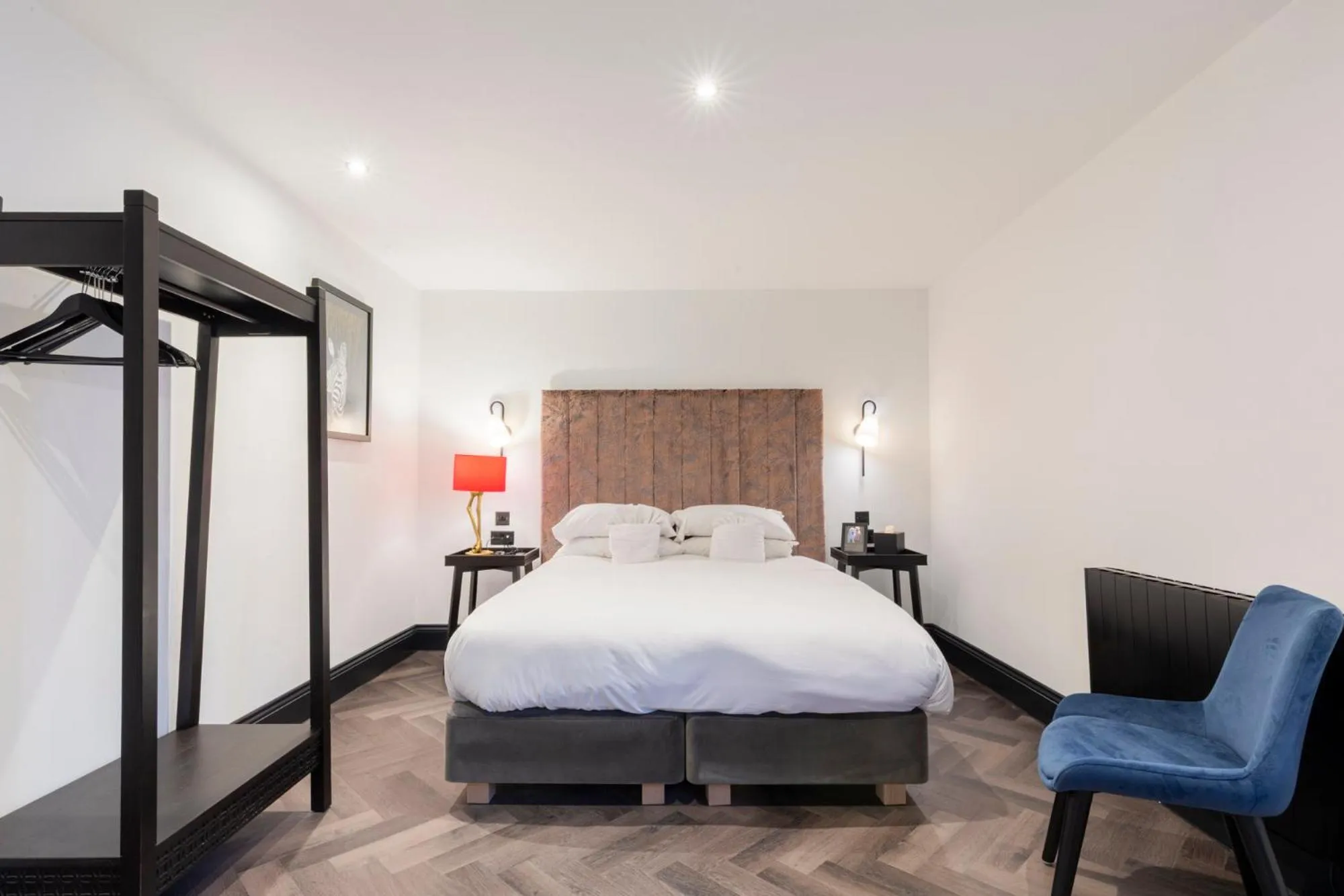 Bedroom, Bed in Wainstones Hotel