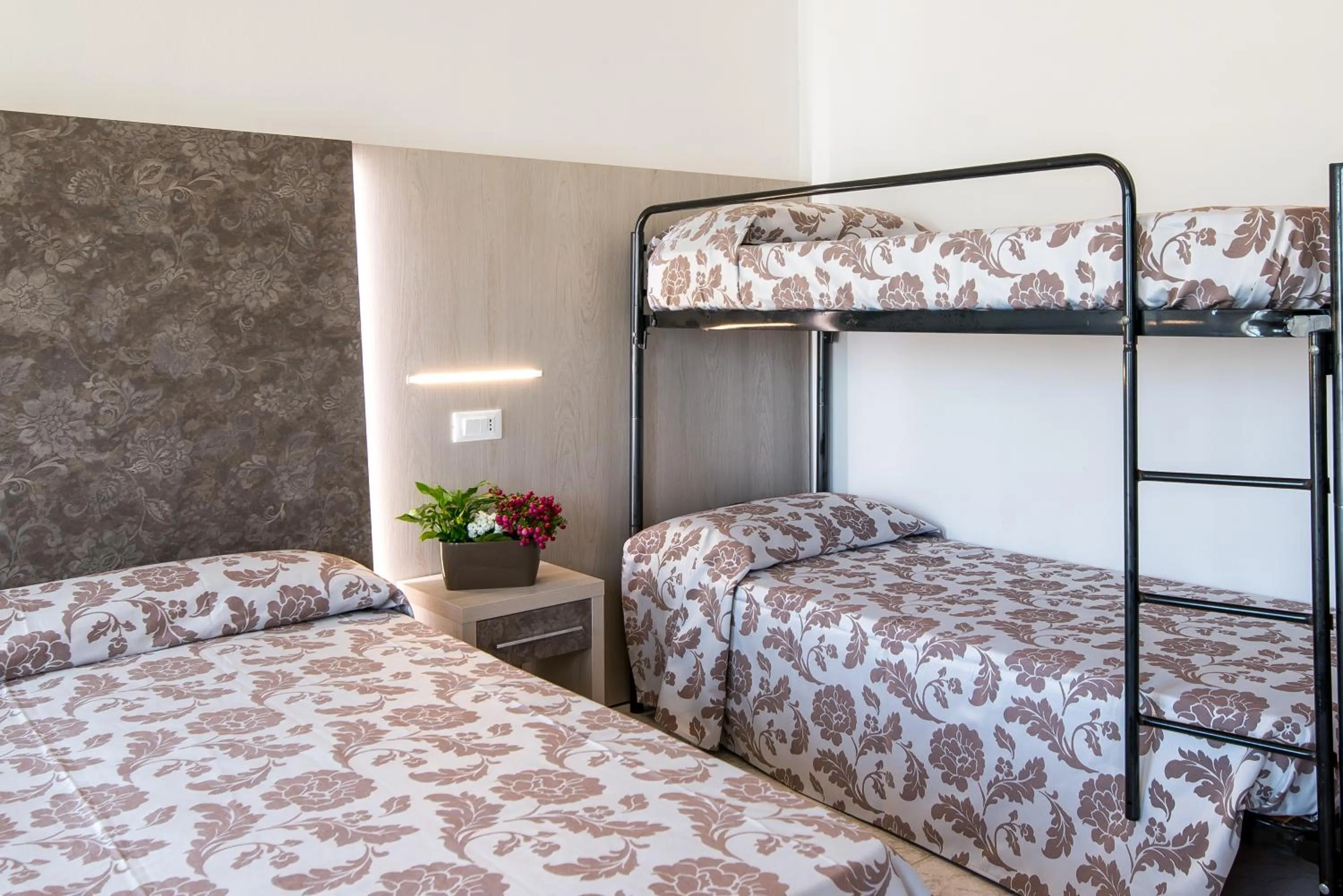 bunk bed in Hotel Vallechiara
