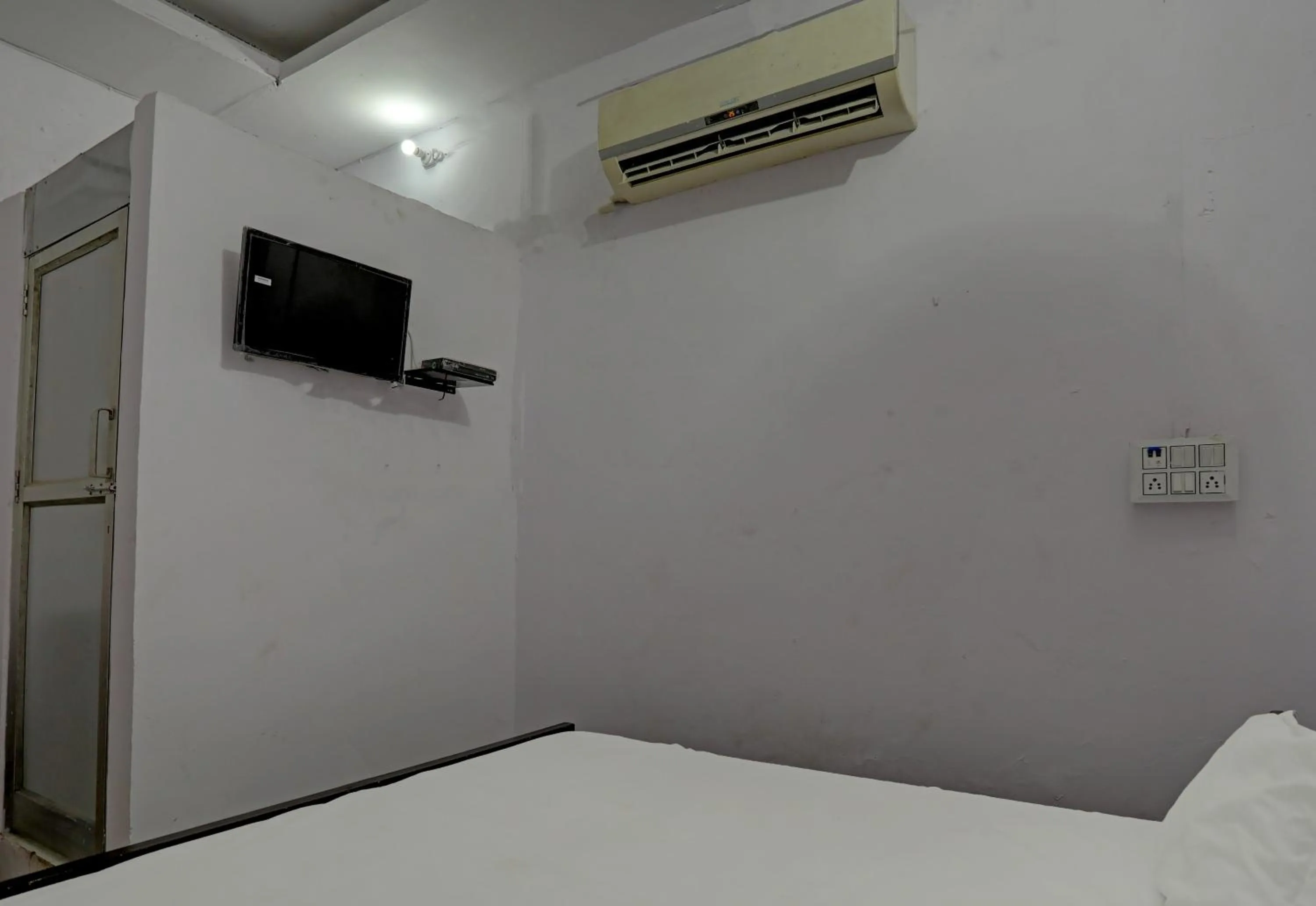 Bedroom in Hotel O Star Night Place