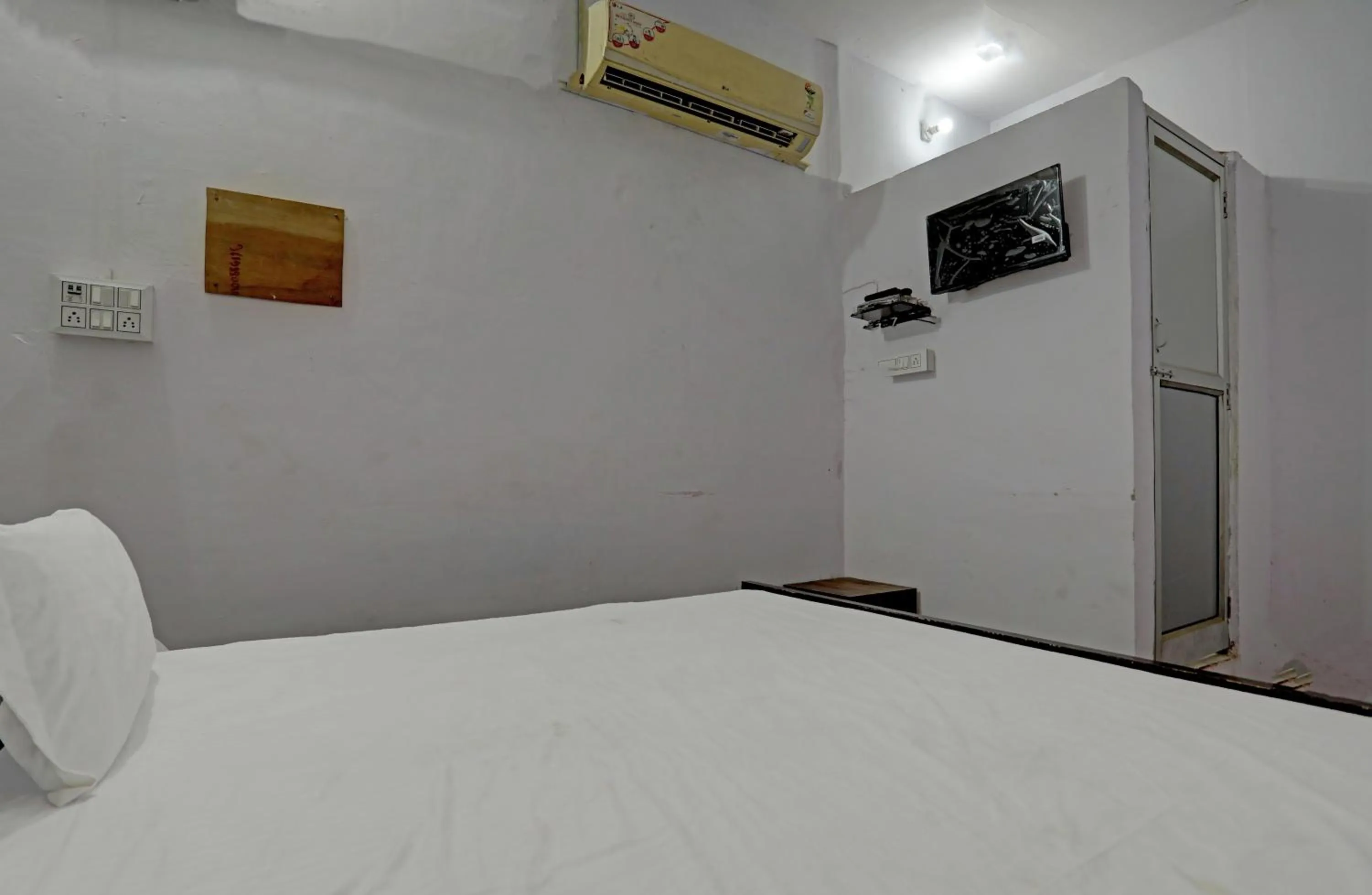 Bedroom in Hotel O Star Night Place