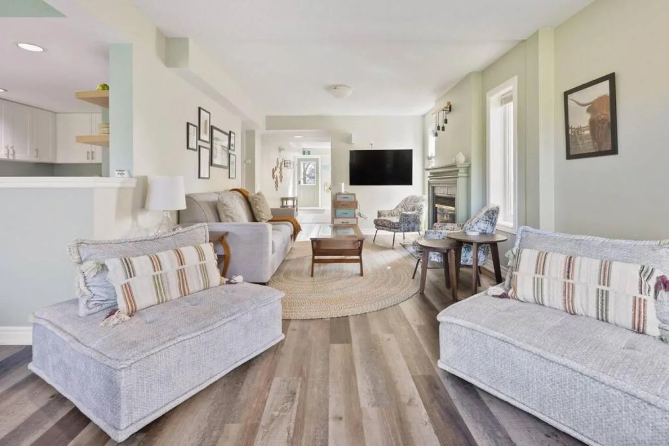 Living room, Bed in 3BR Bright Mountain View Condo at Blue on Monterra