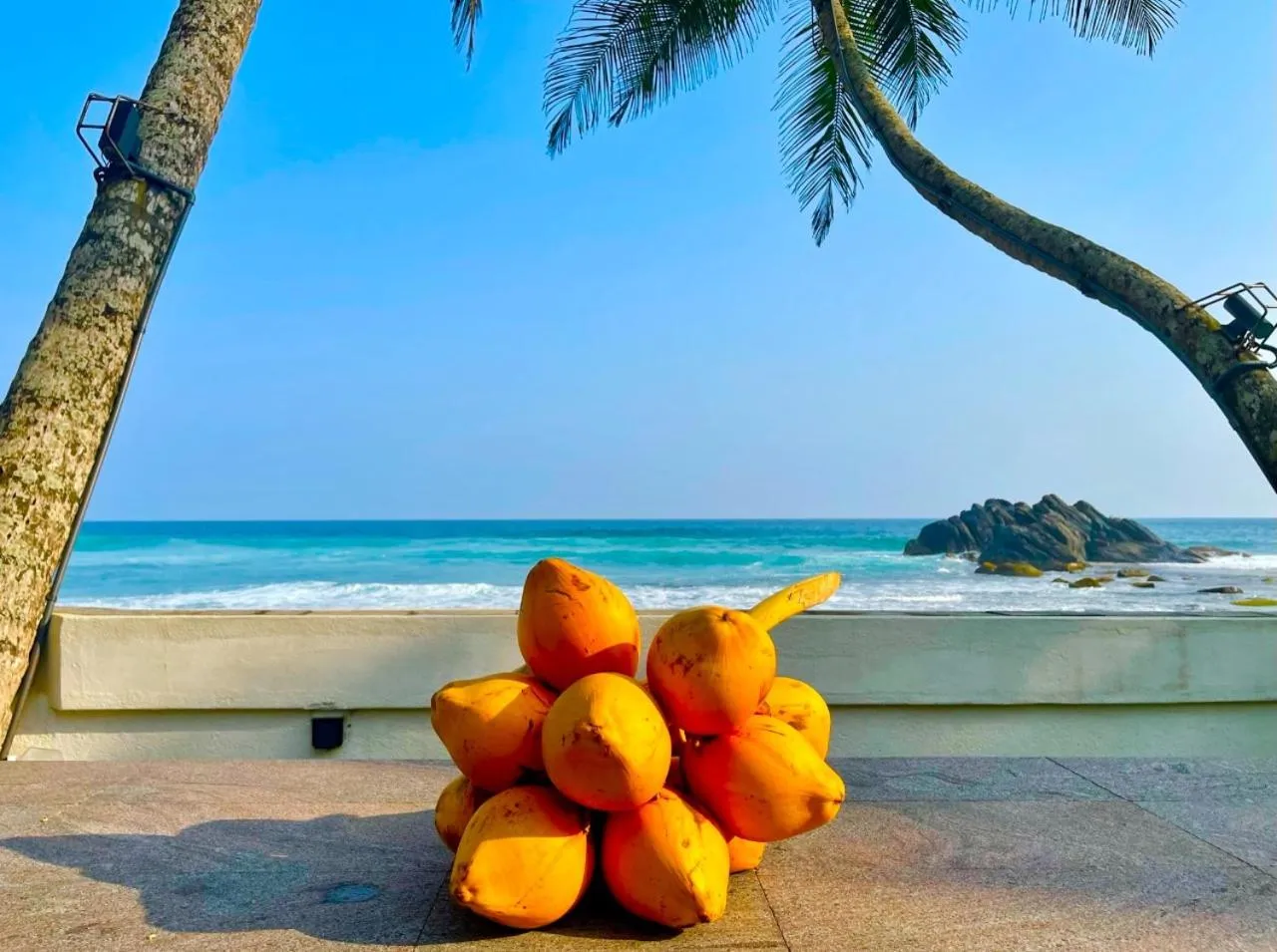 Rockside Cabanas Hotel