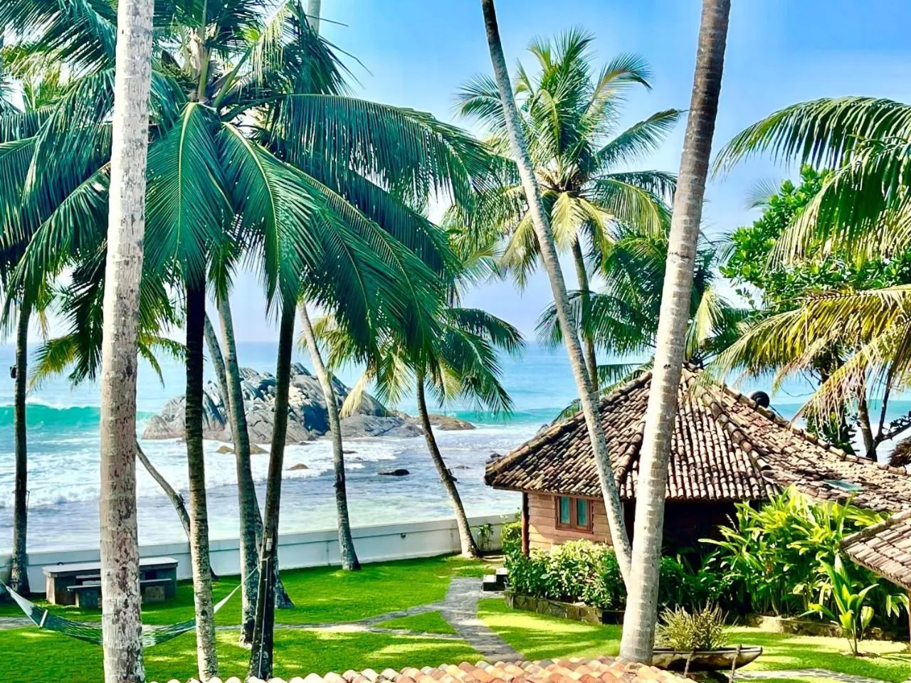 Rockside Cabanas Hotel