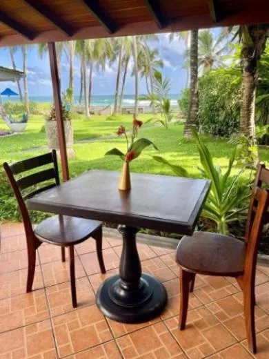 Rockside Cabanas Hotel