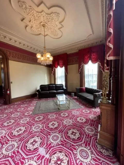 Living room in Upjohn