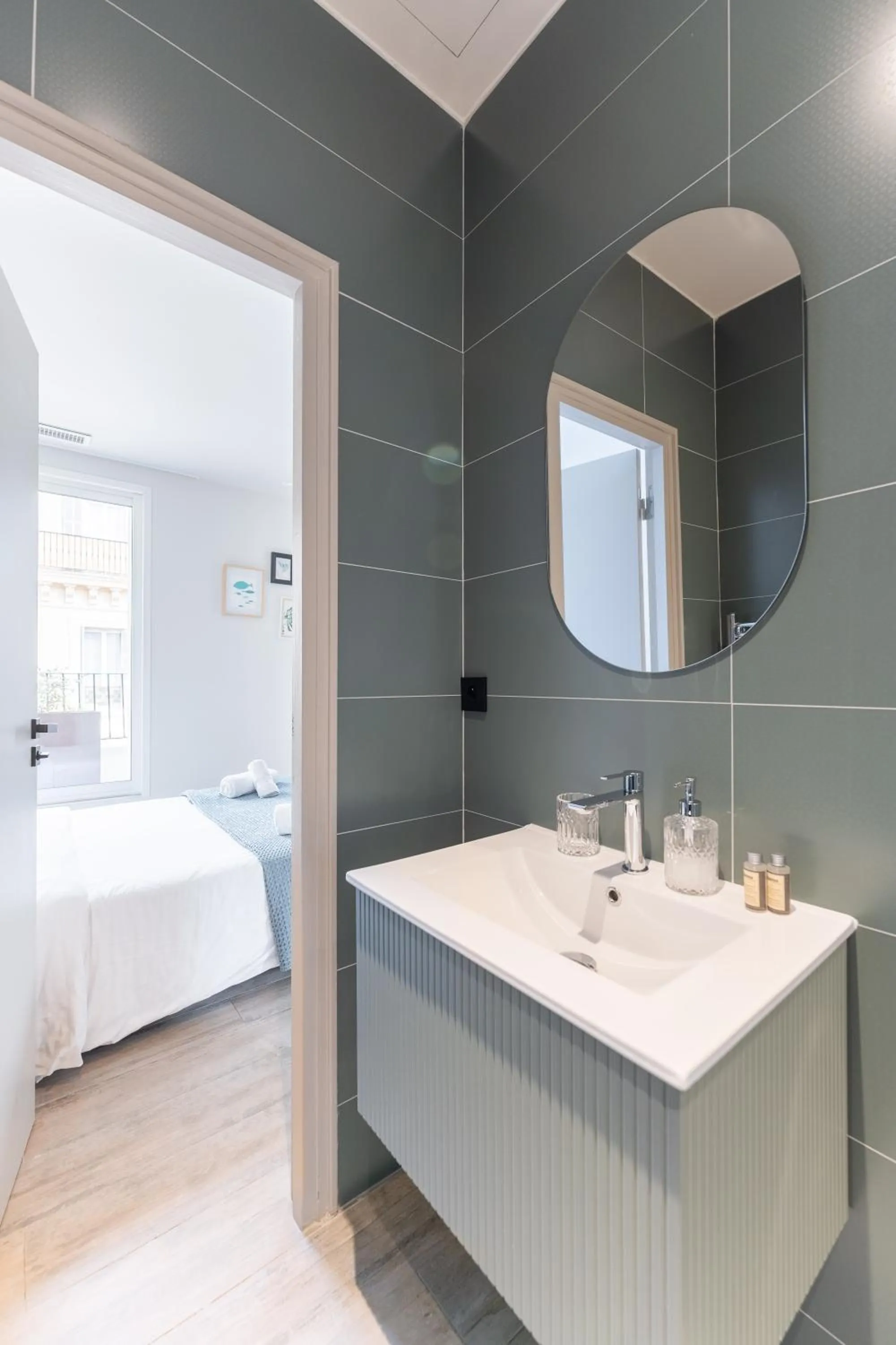 Bed in PARADISE Earth & Sea