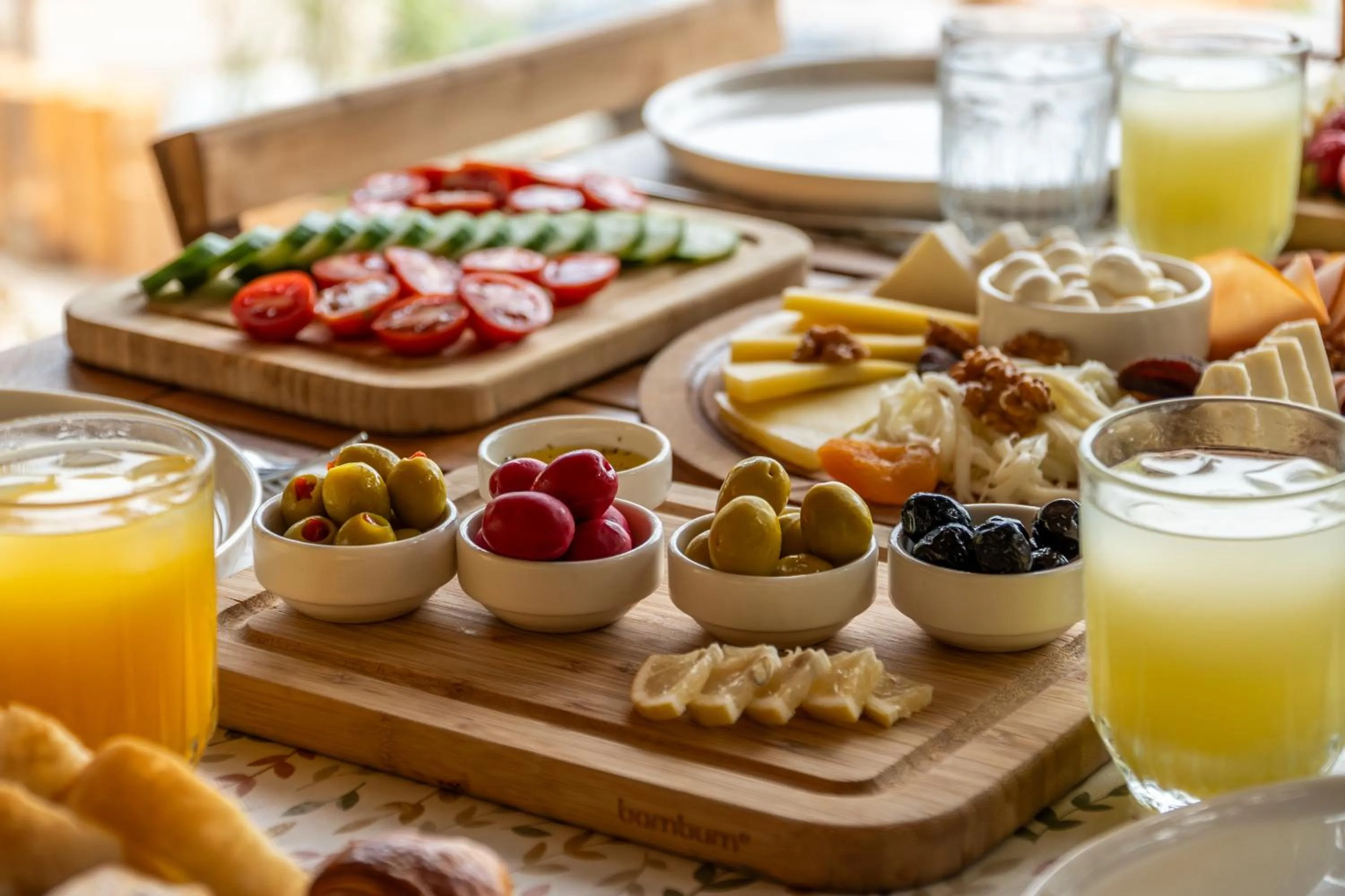 Restaurant/places to eat in Z-Villas Beach Hotel