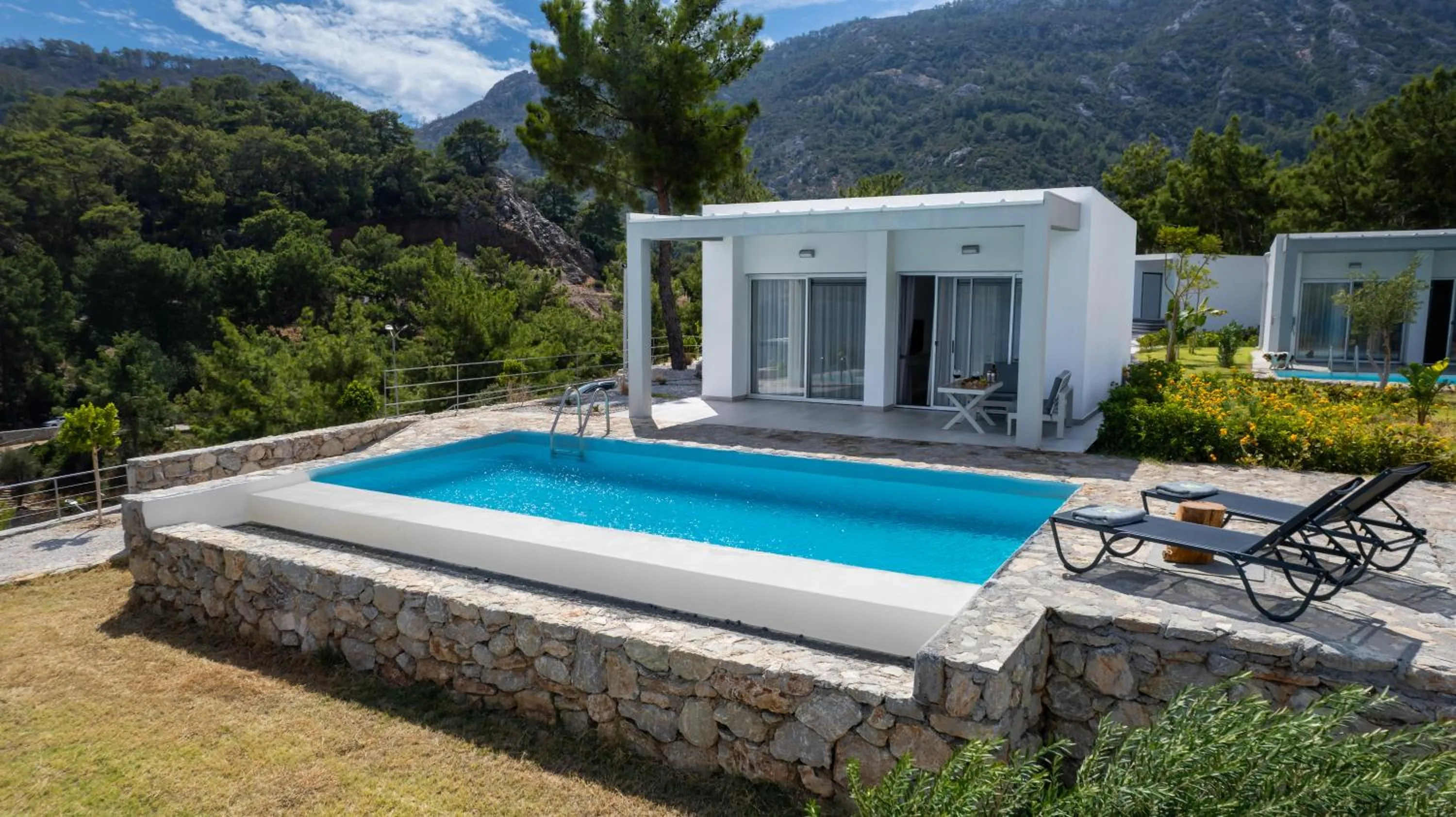 Garden in Z-Villas Beach Hotel