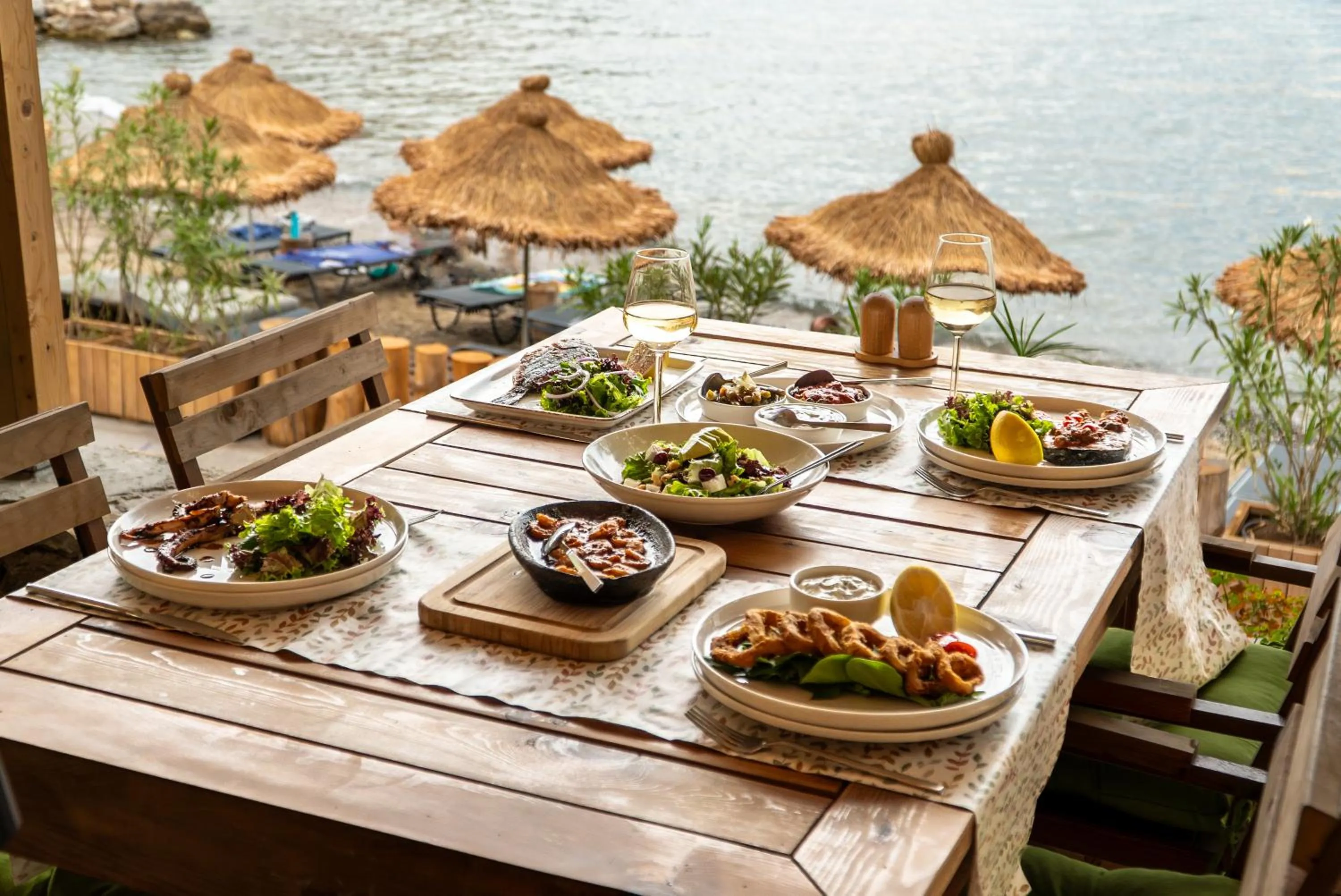 Restaurant/places to eat in Z-Villas Beach Hotel