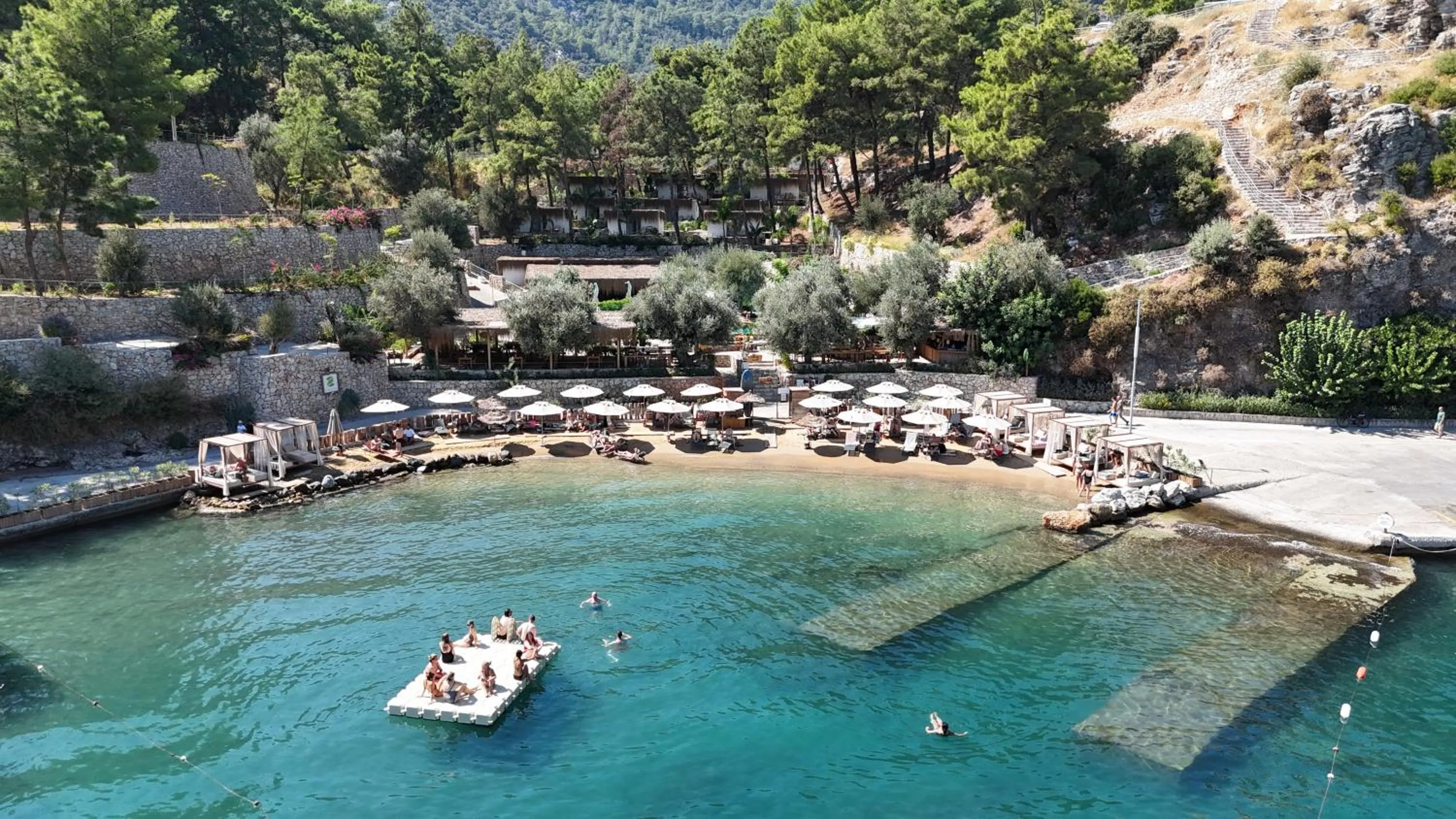 Property building in Z-Villas Beach Hotel