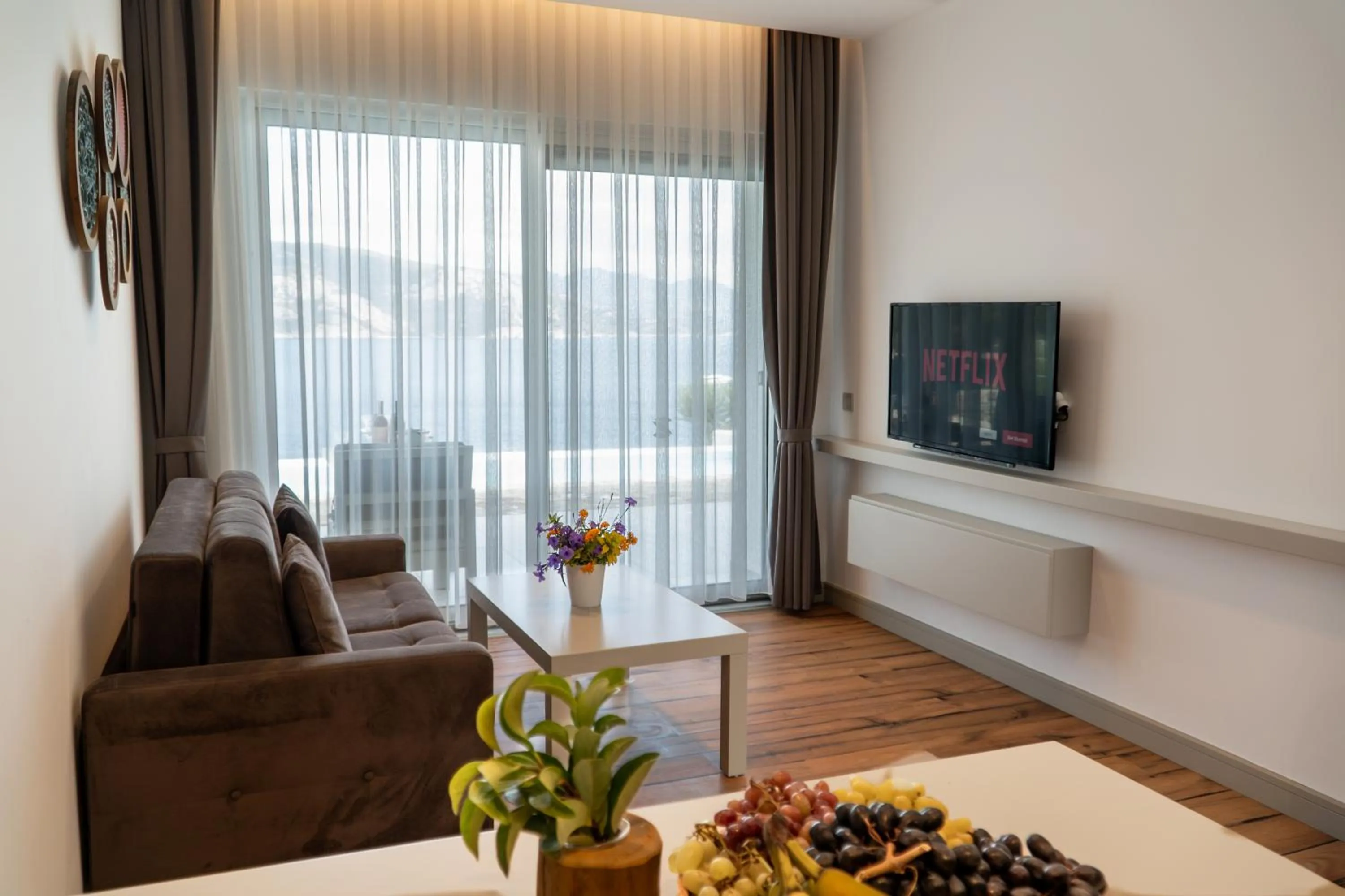 TV and multimedia in Z-Villas Beach Hotel