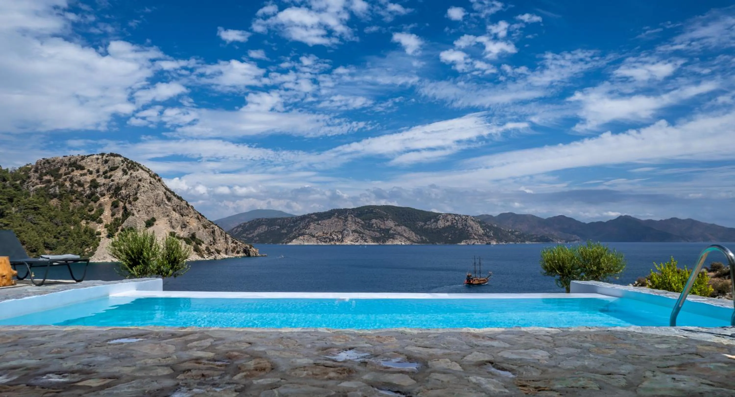 Pool view in Z-Villas Beach Hotel