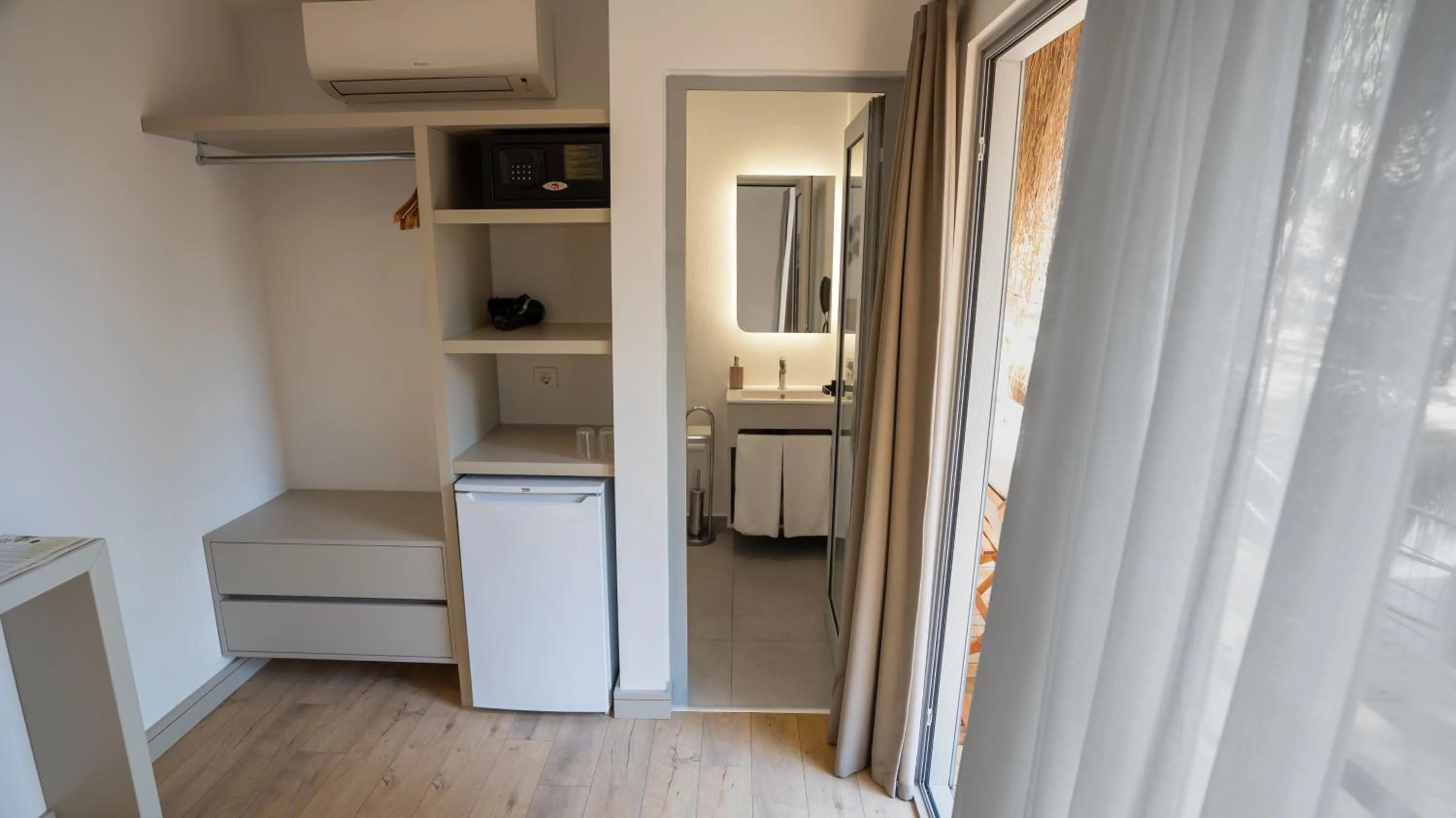 minibar in Z-Villas Beach Hotel